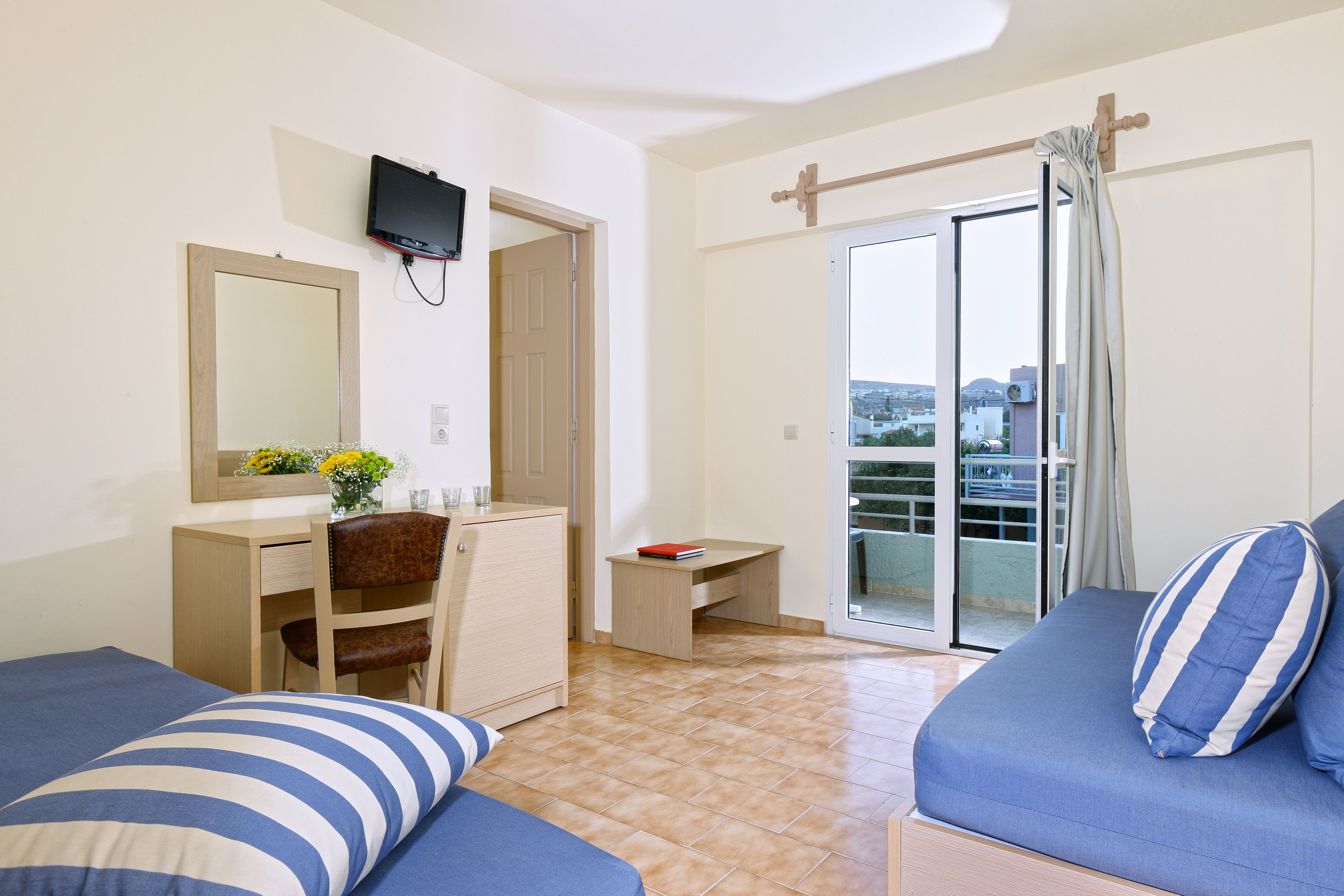 ROOM FAMILY 2 ROOMS