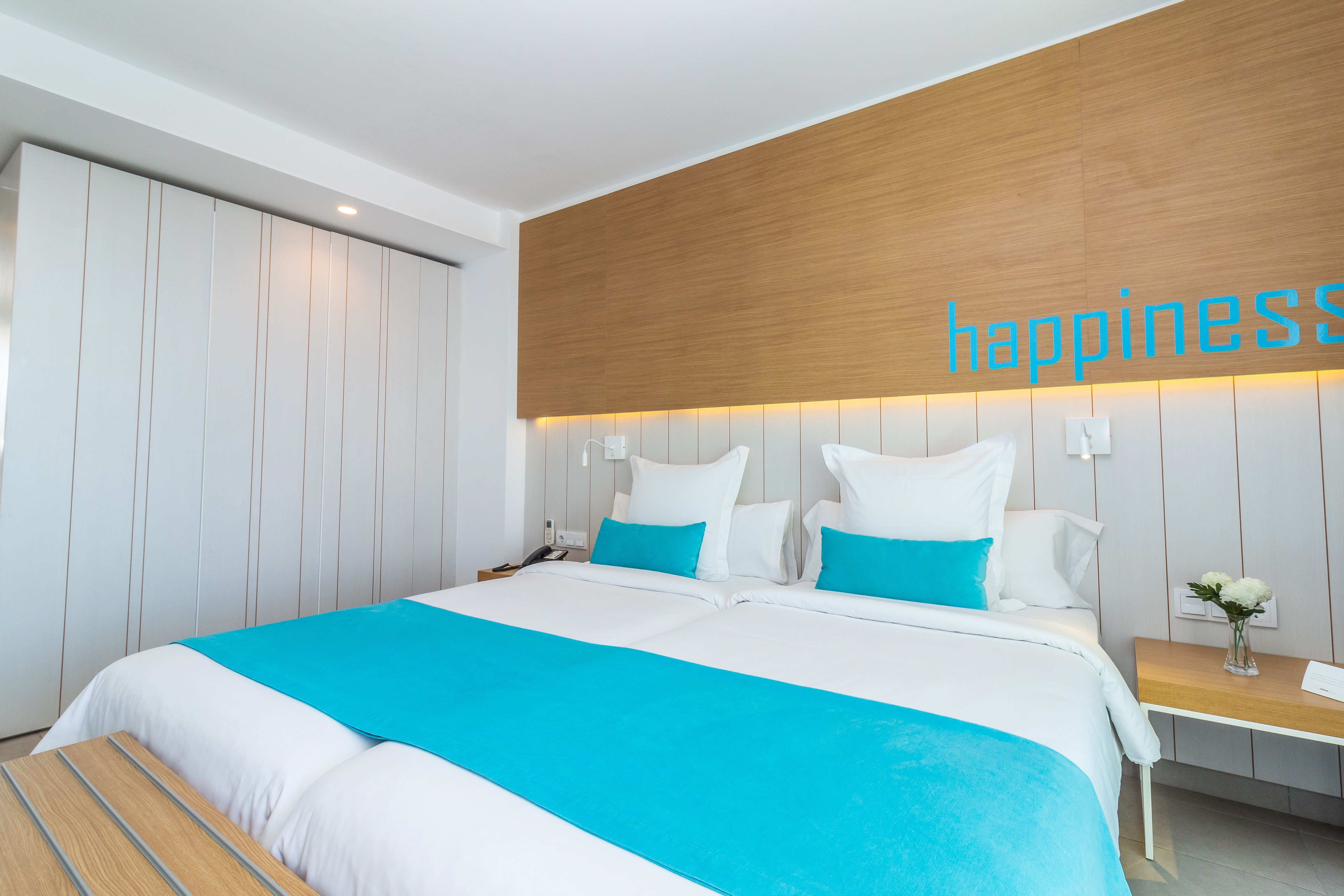 Deluxe Twin Room with Balcony