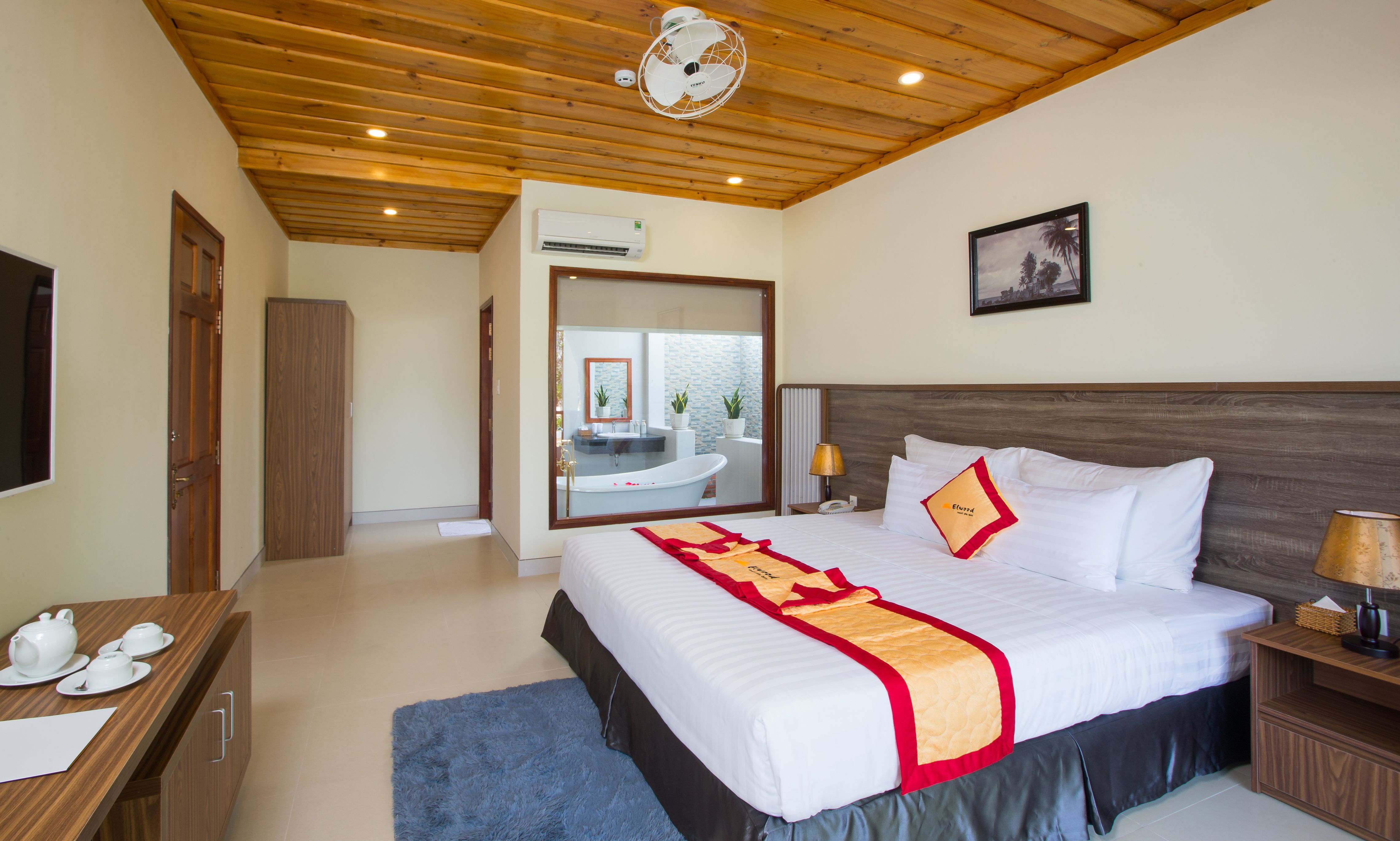 FAMILY SUITE BALCONY 