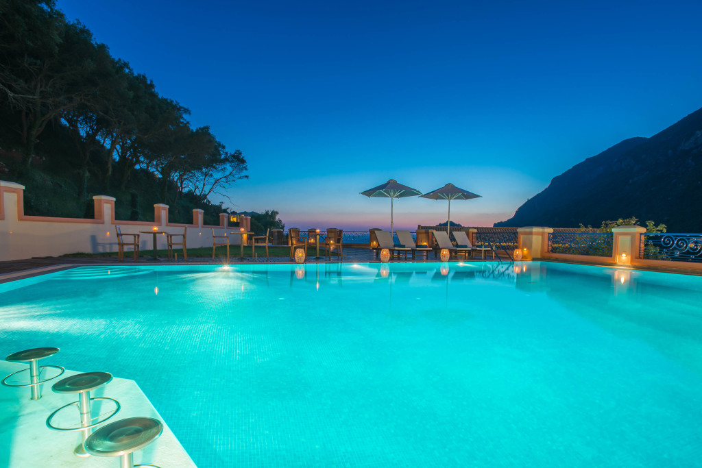 Piscina deschisă