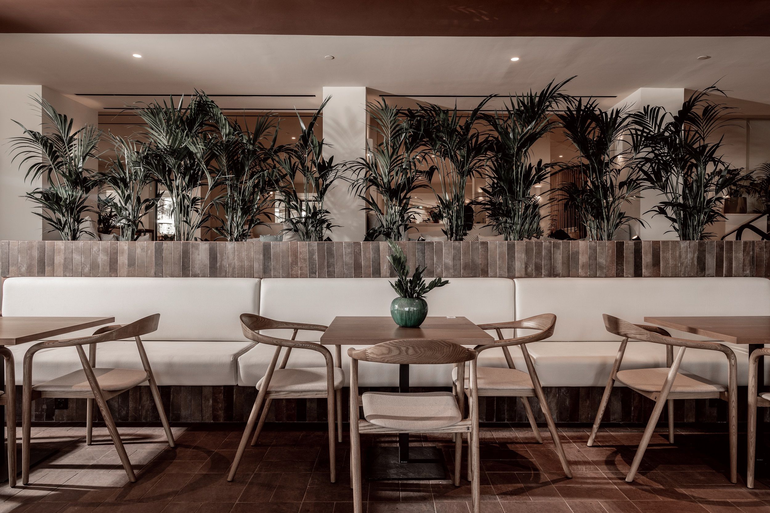 Canteen Bar				