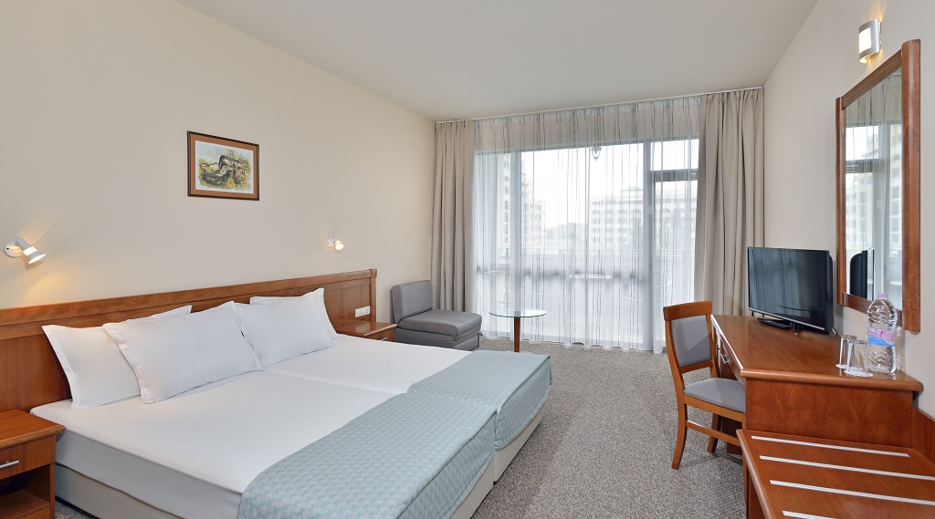 DOUBLE ROOM PARK VIEW
