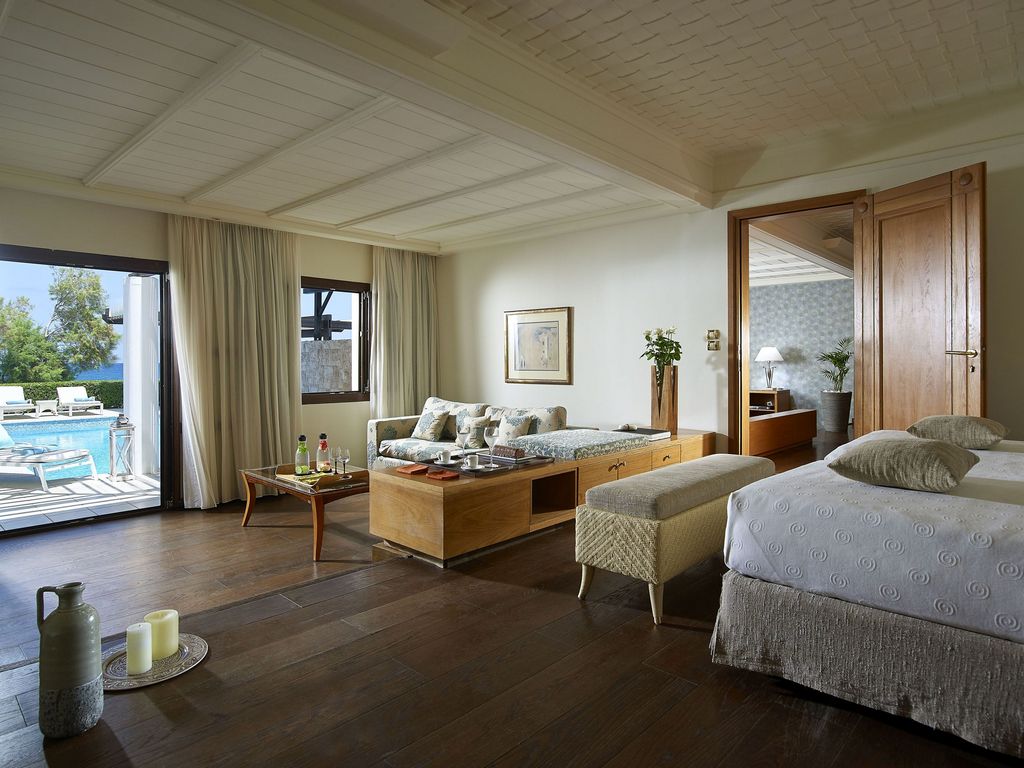 Presidential Suite Sea Front Private Pool