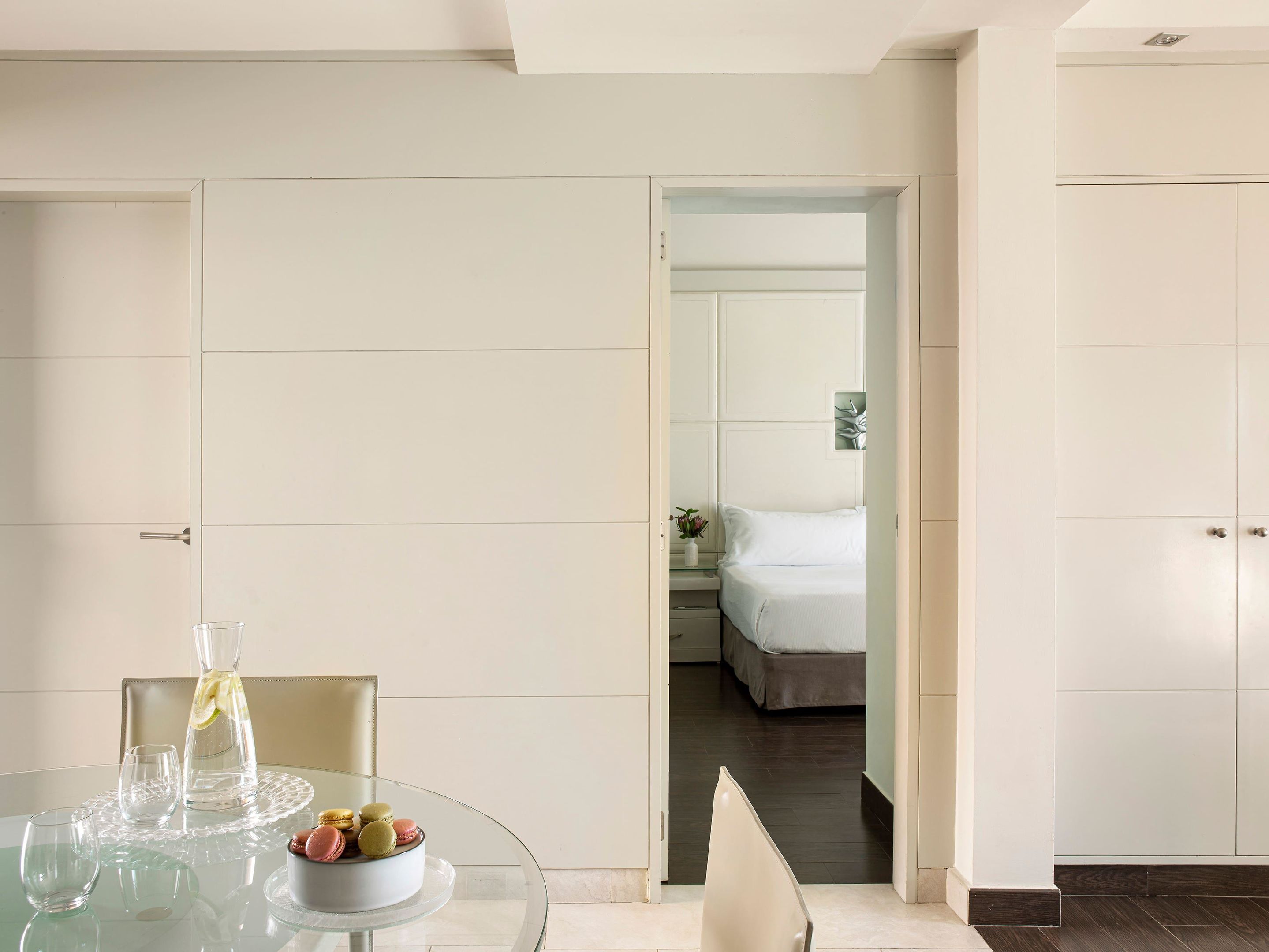 RED LEVEL - SUITE RESORT VIEW