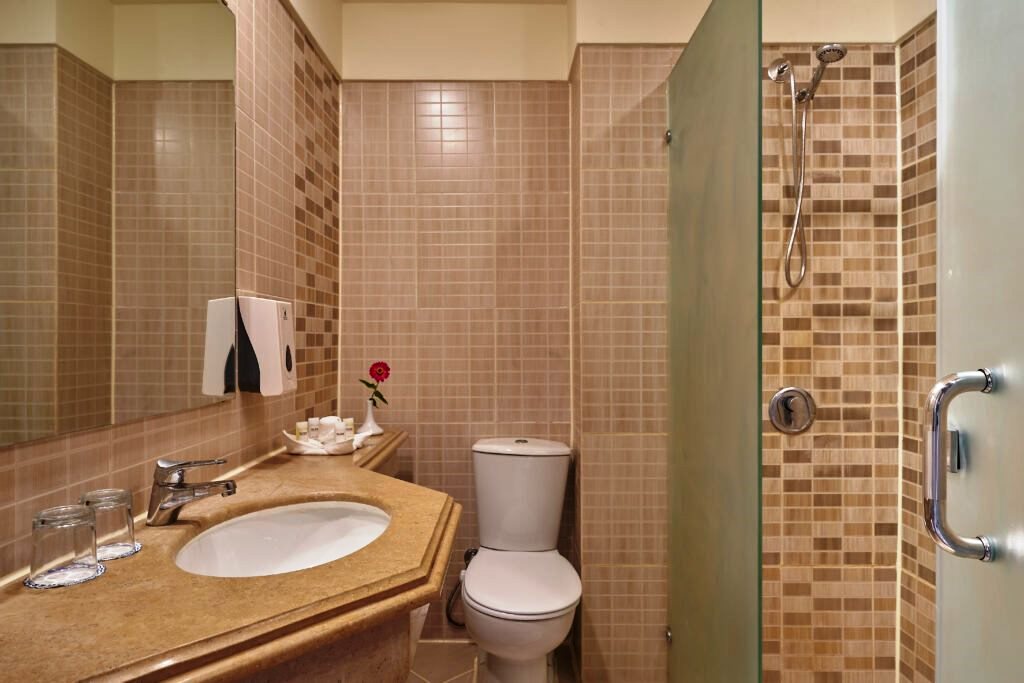 COMFORT ROOM