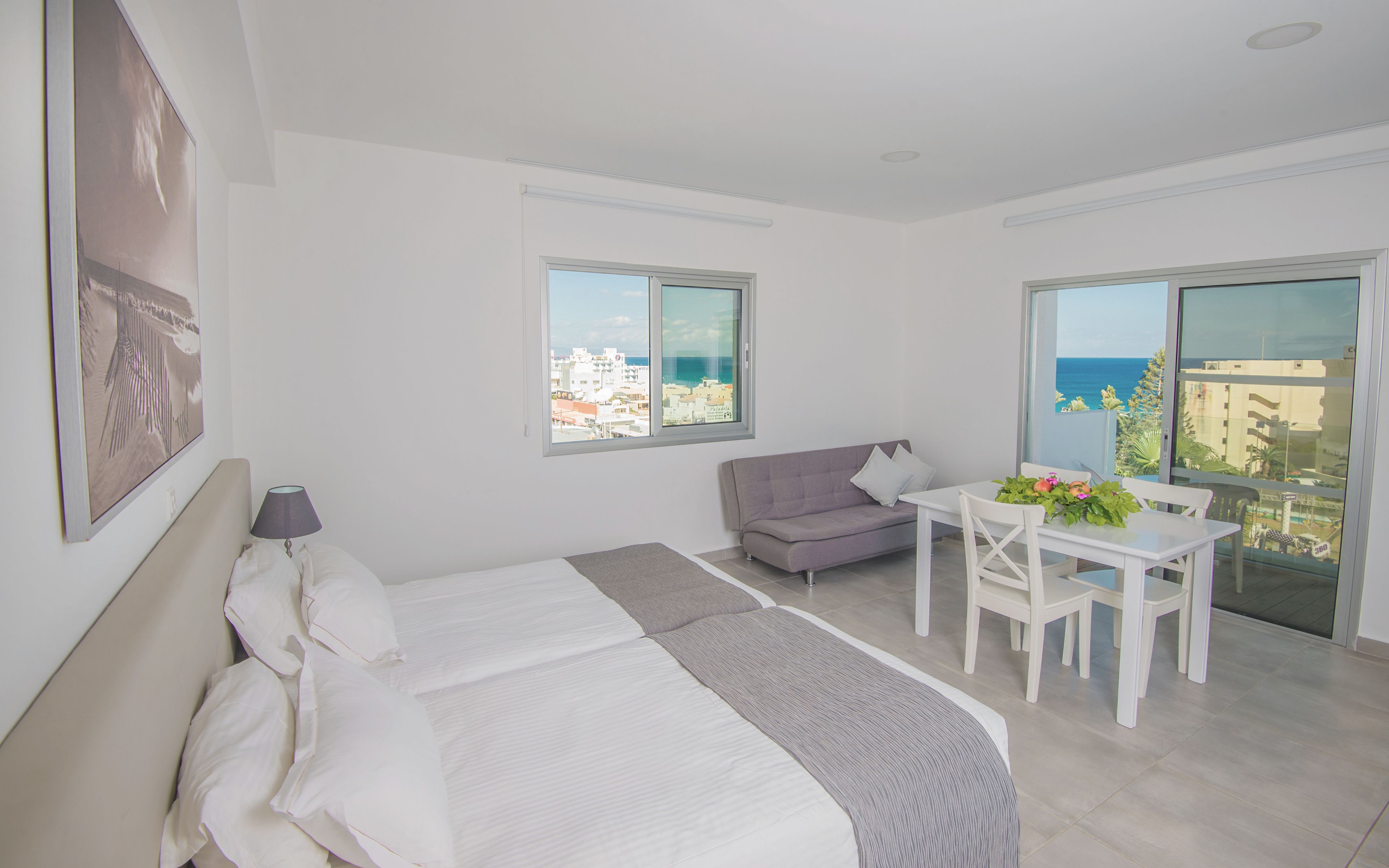 1 BEDROOM APARTMENT (BALCONY)