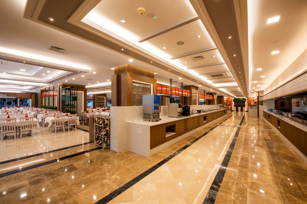 MAIN RESTAURANT