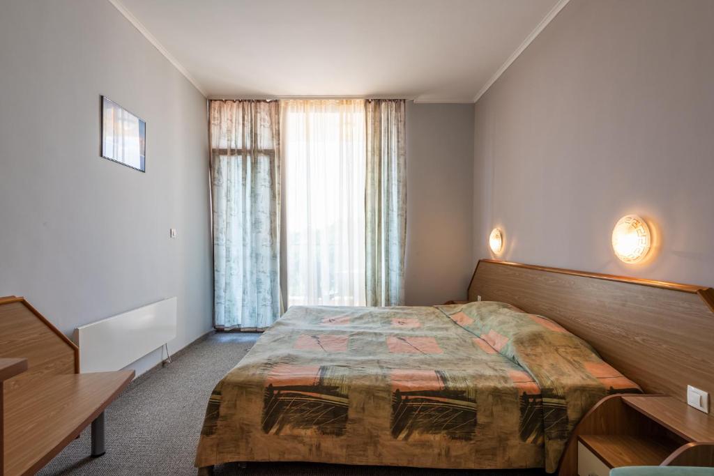 DOUBLE ECONOMY ROOM