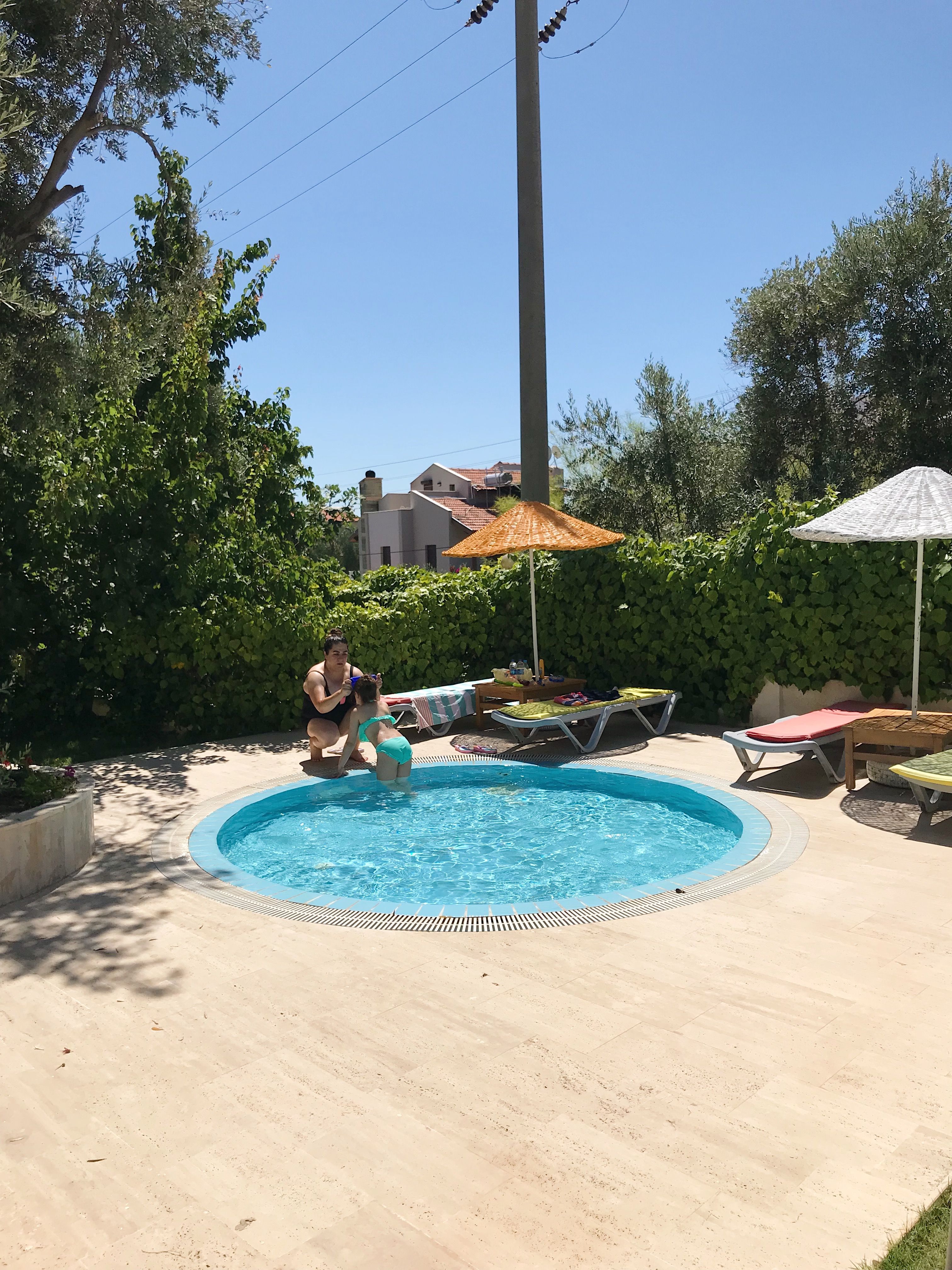Piscina exterioara pentru copii