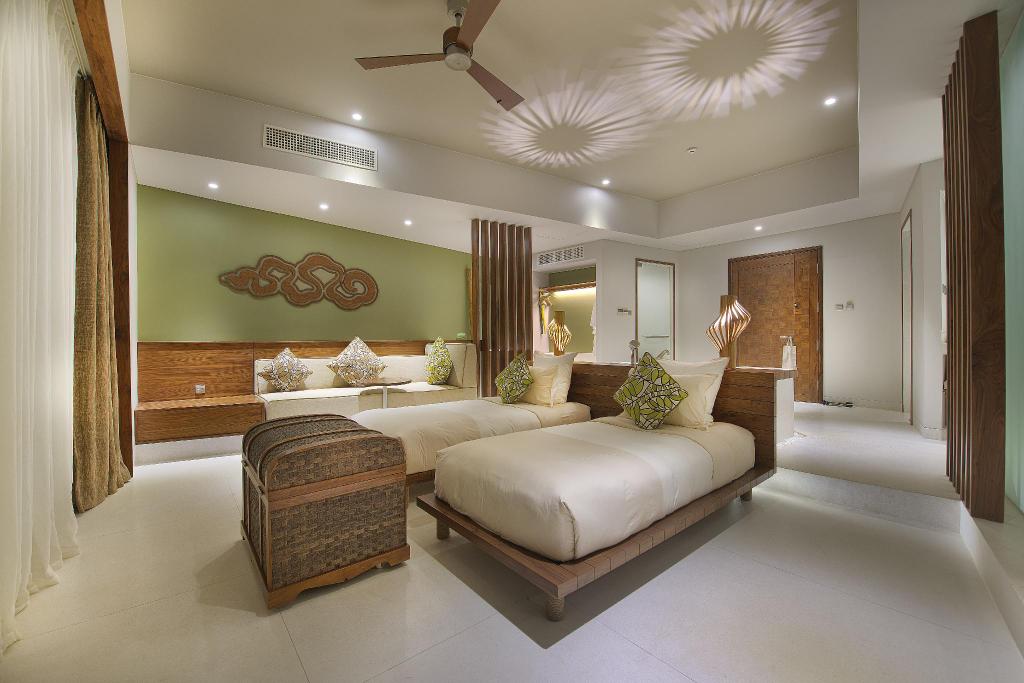 PREMIUM DELUXE OCEAN VIEW WITH BALCONY 