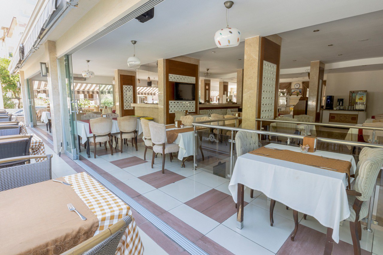 KANDELOR RESTAURANT