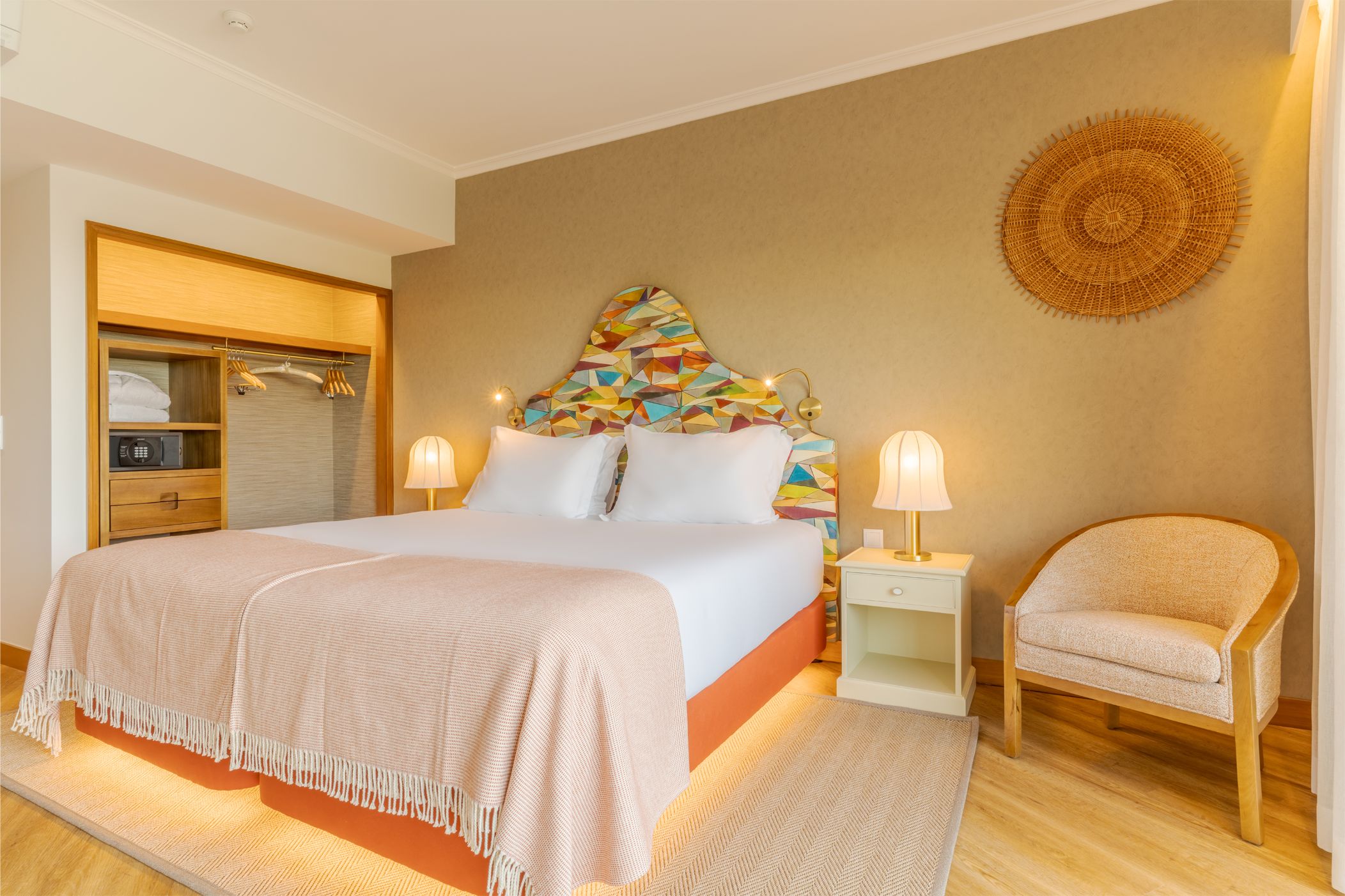 SUITE SIDE SEA VIEW ROOM BALCONY OR TERRACE