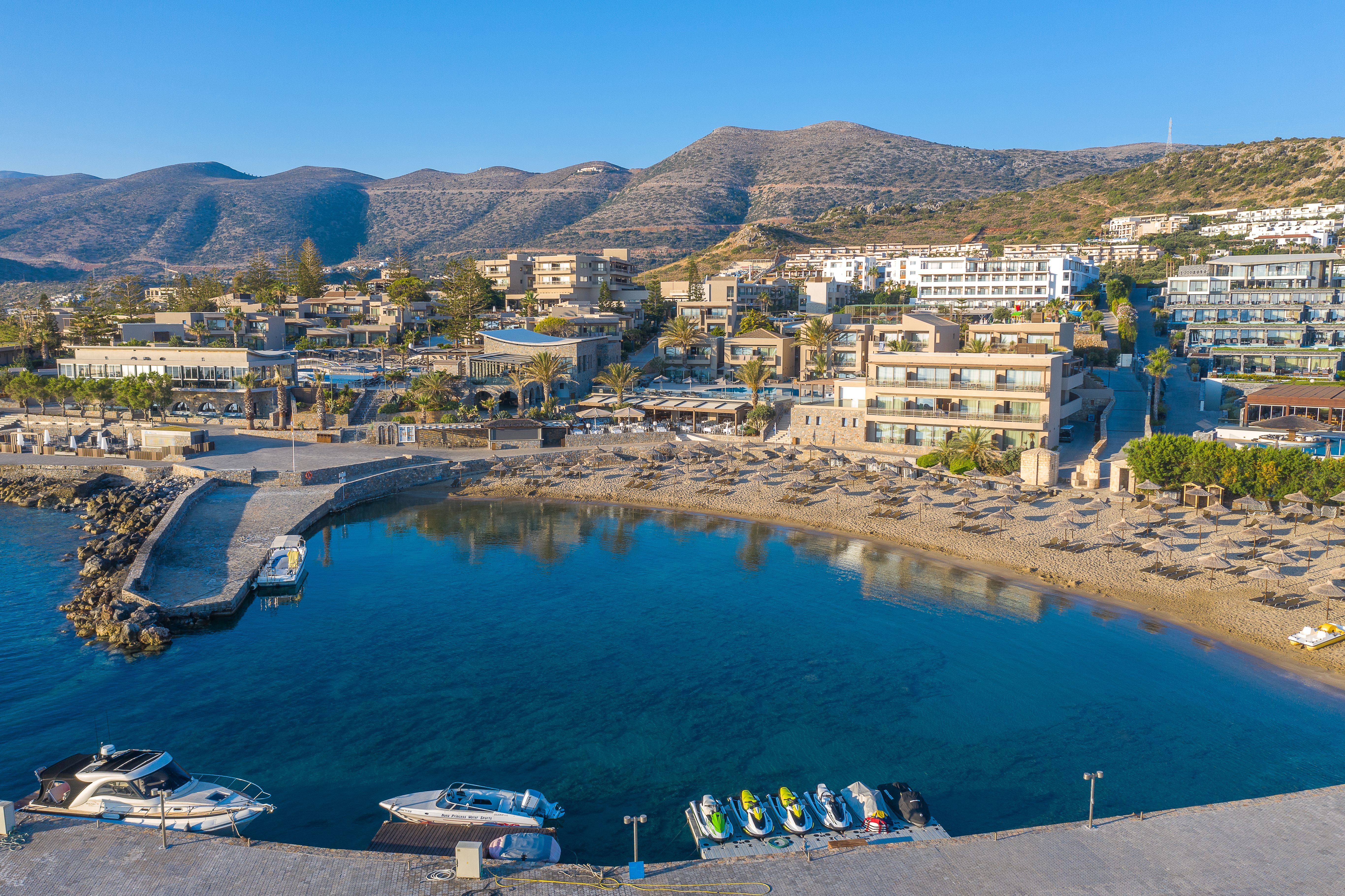AMMOS beach bar