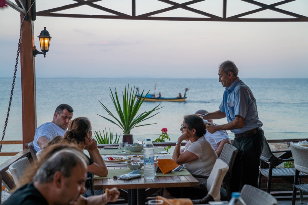 ANA RESTORAN