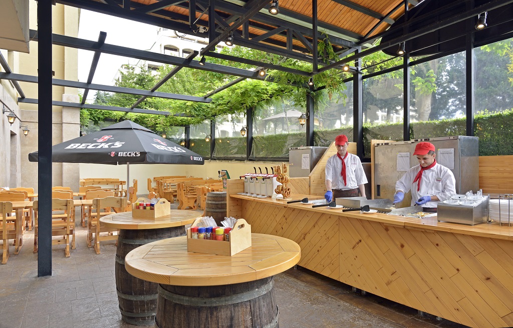Der Biergarten from mid May end of Sept