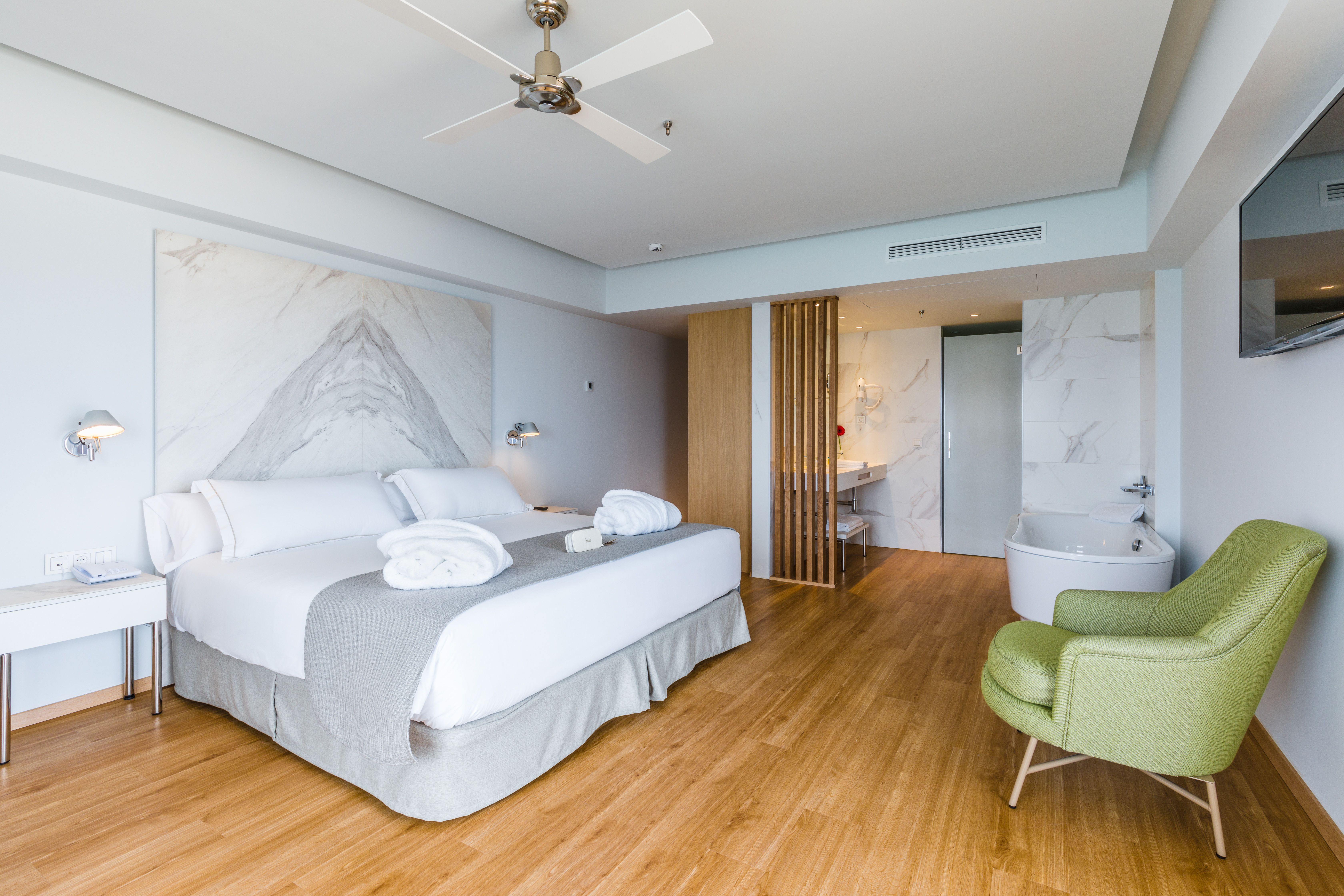 SUITE JUNIOR WITH BALCONY OR TERRACE