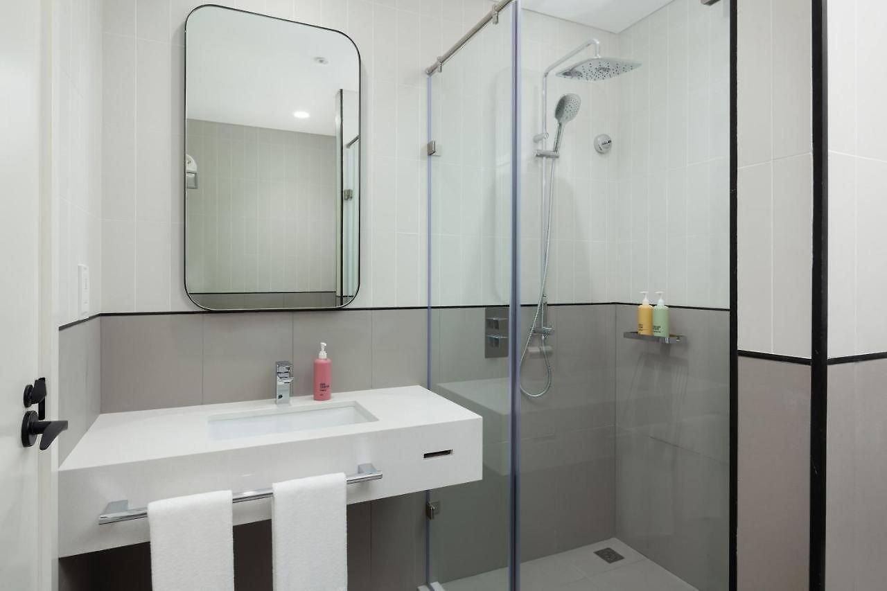 Expo 2020 Suite