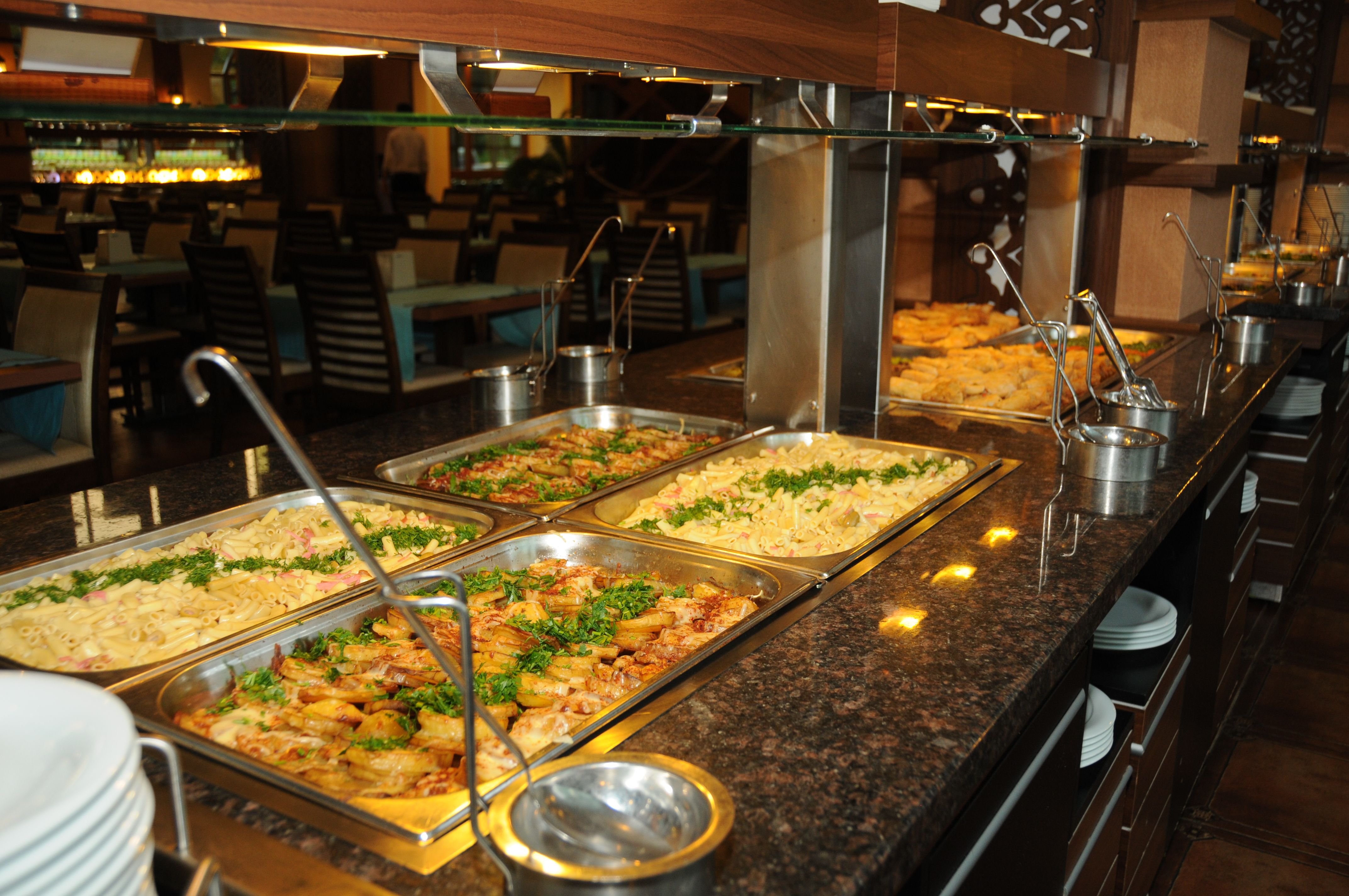 MAIN RESTAURANT