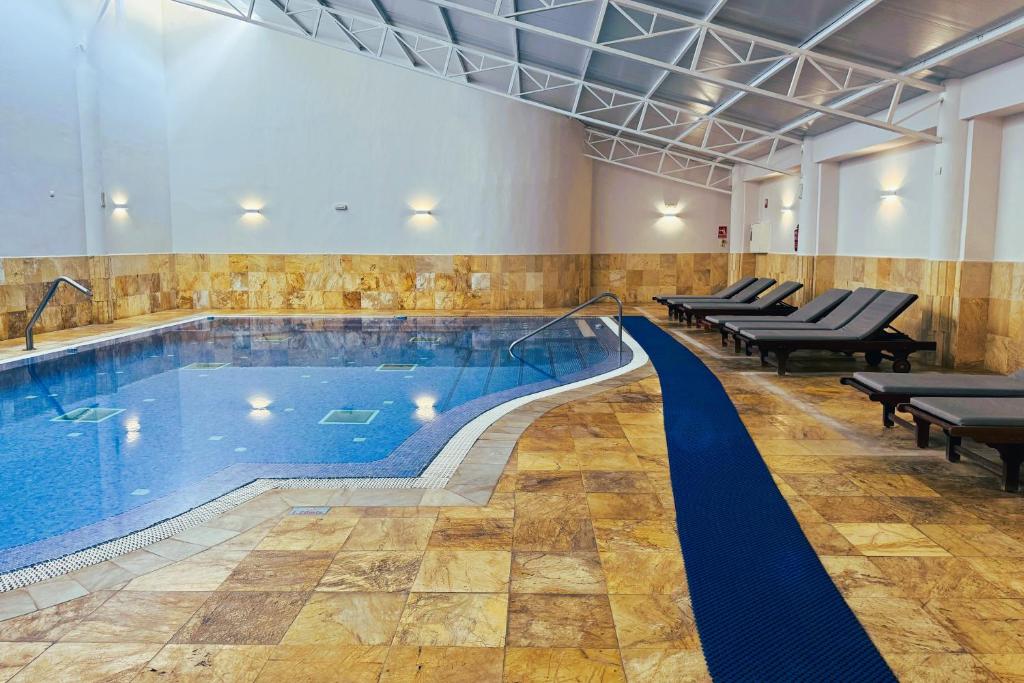 Piscină interioară