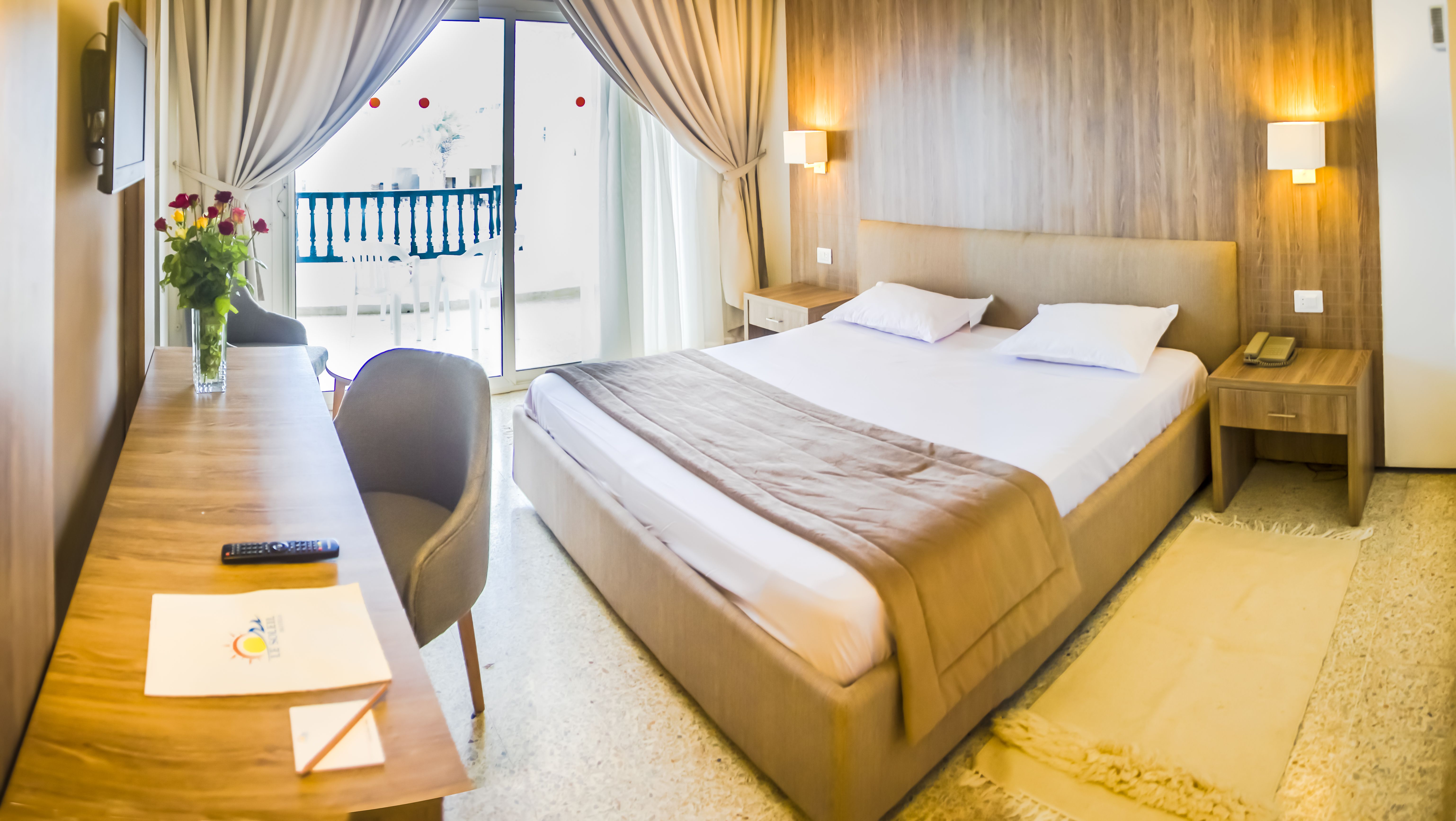 STANDARD ROOM SEA & POOL VIEW