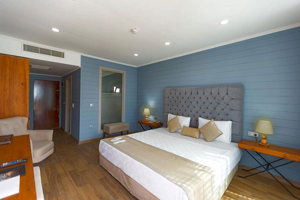 Exclusive  Room