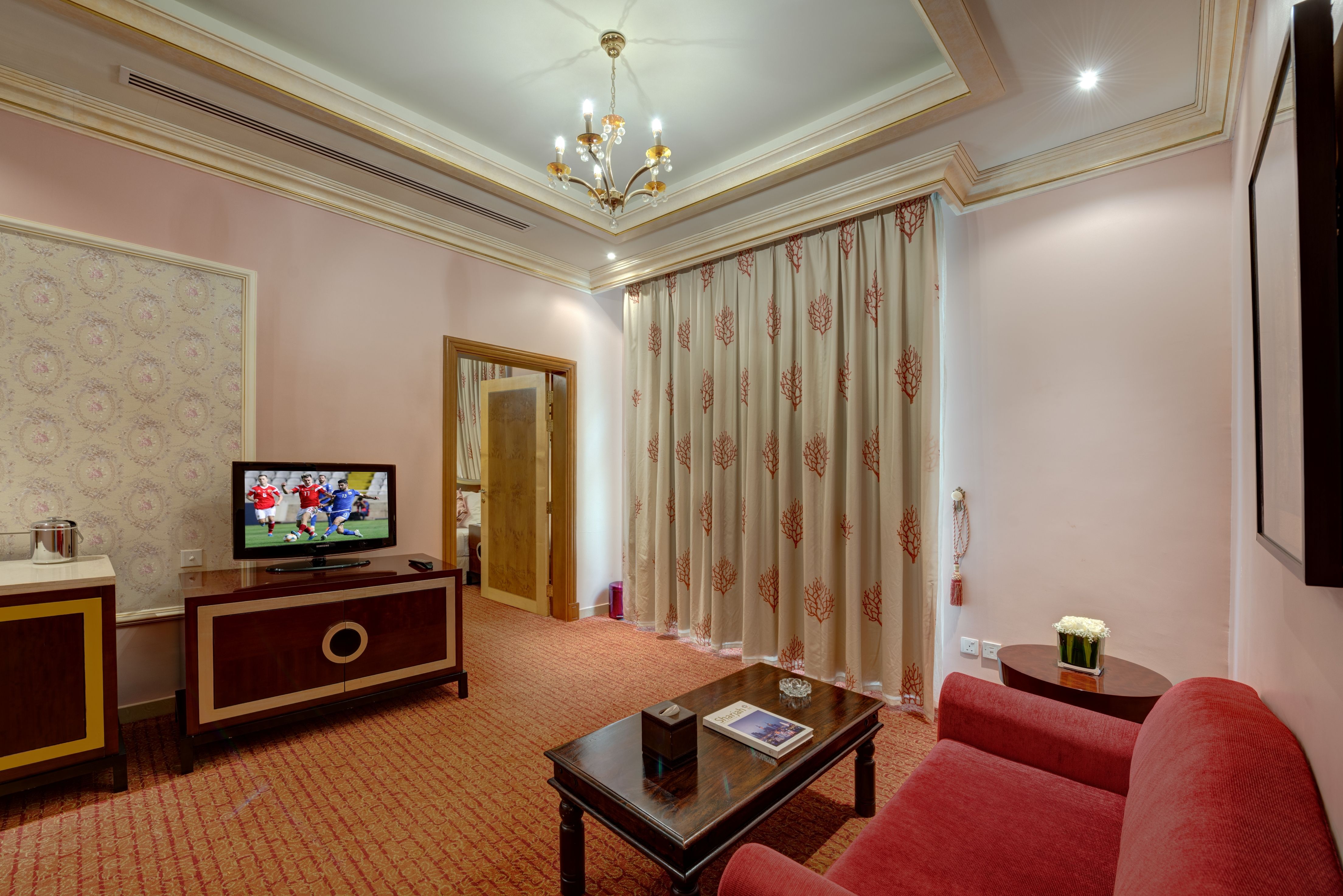 JUNIOR SUITE 
