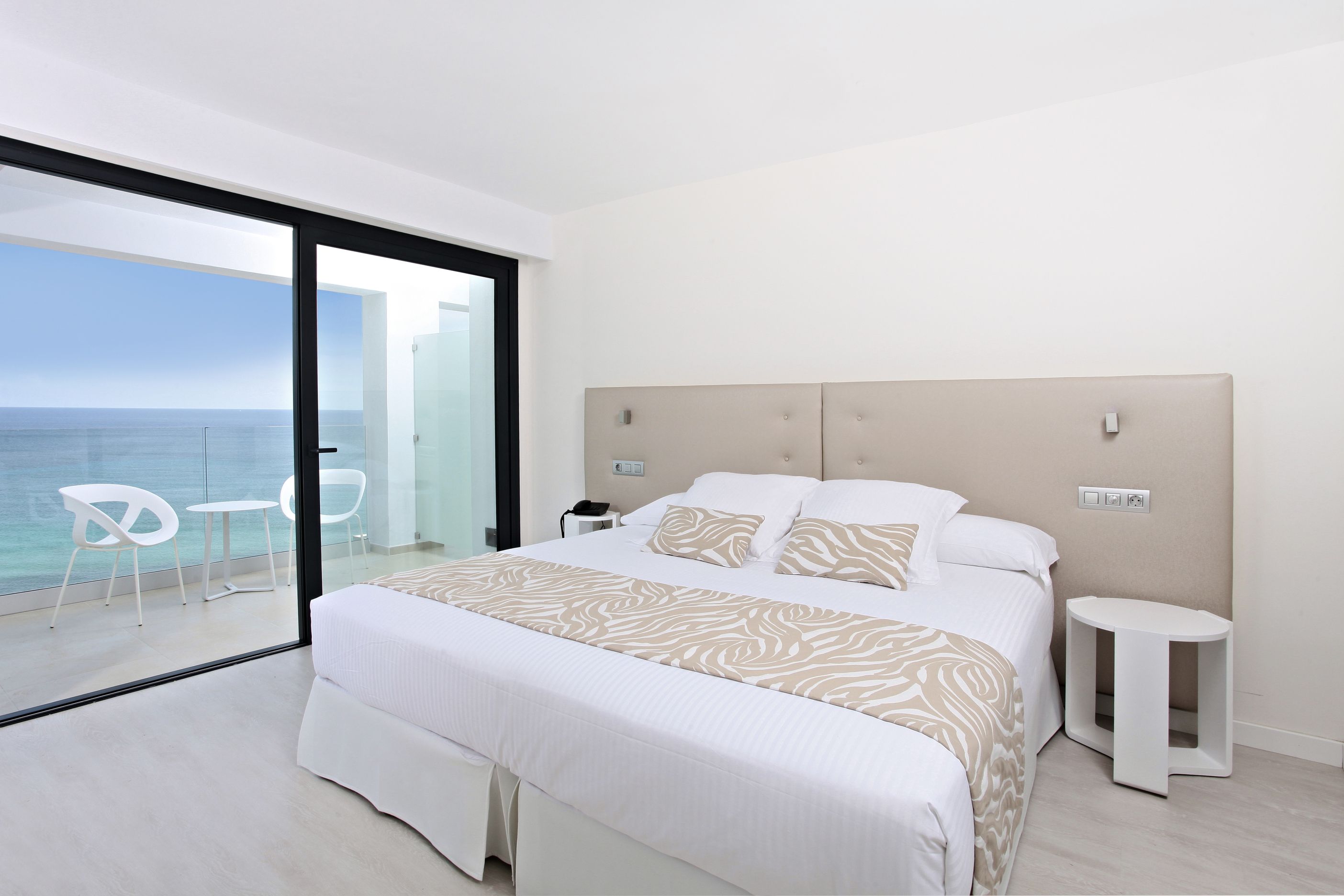 DOUBLE SEA VIEW