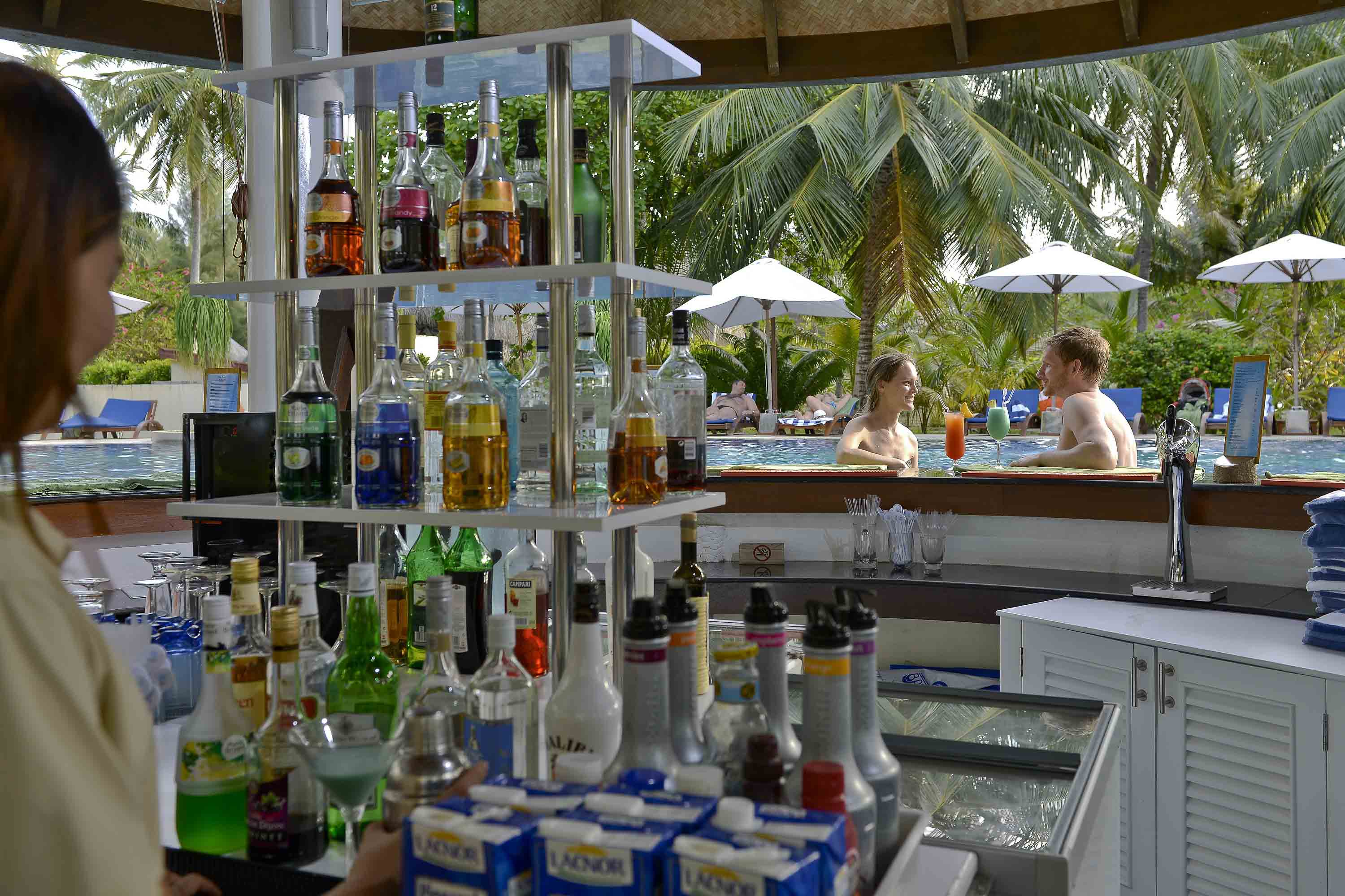Pool Bar