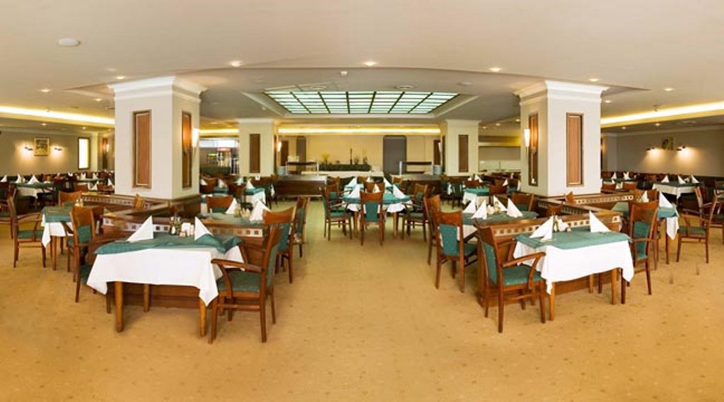 MAIN RESTAURANT
