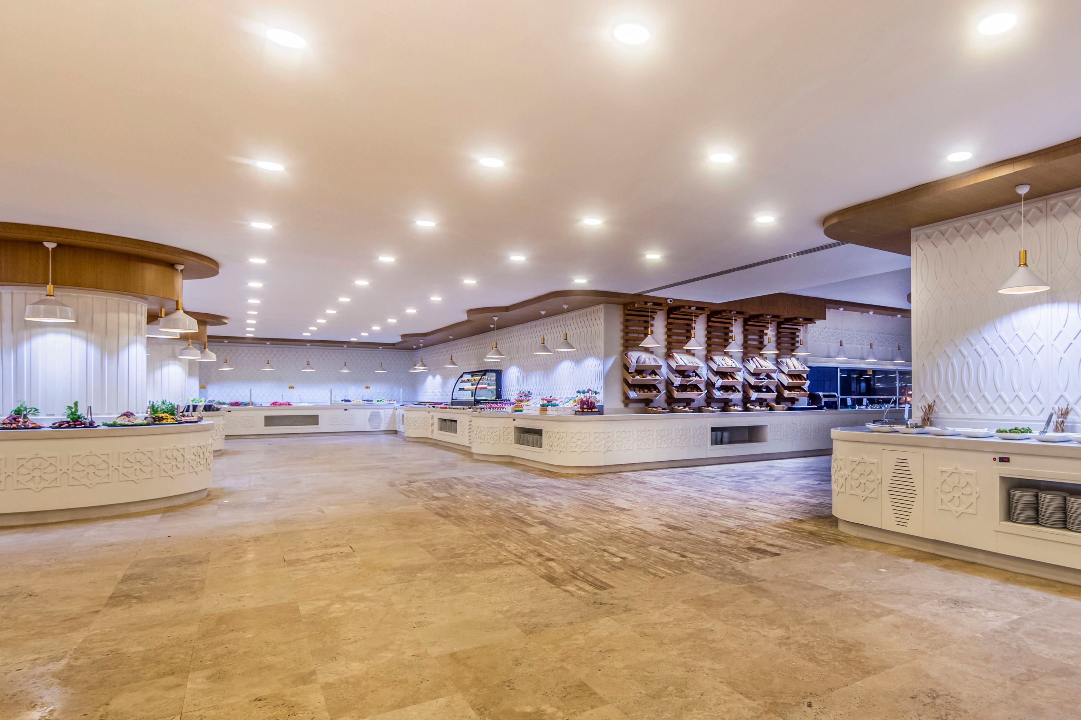 LANATA MODERN RESTAURANT