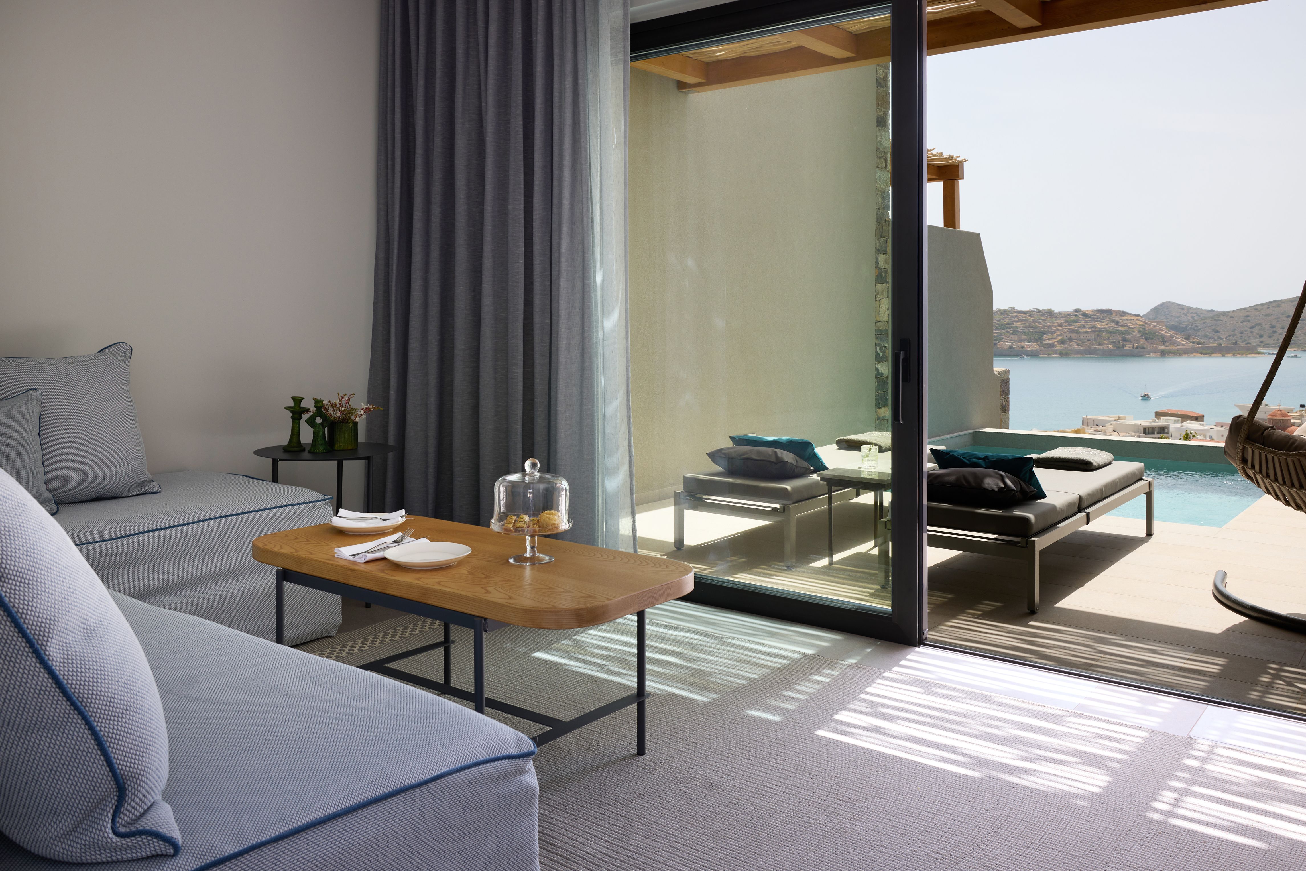 Executive Suite with Private Pool Sea View