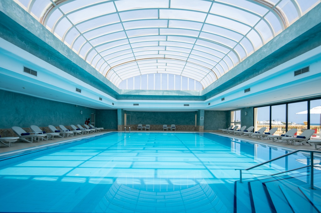 Piscină interioară
