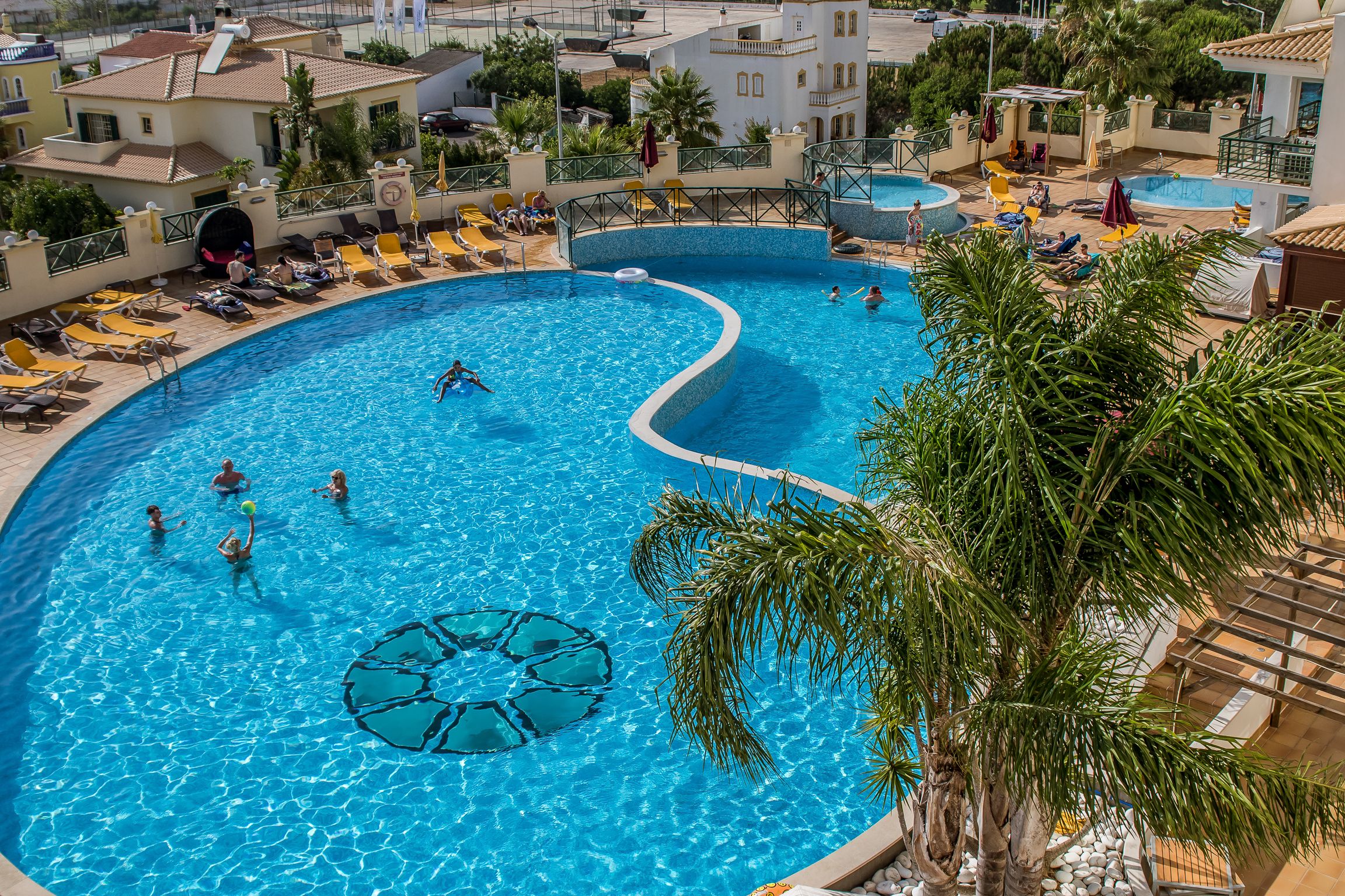 Piscina deschisă