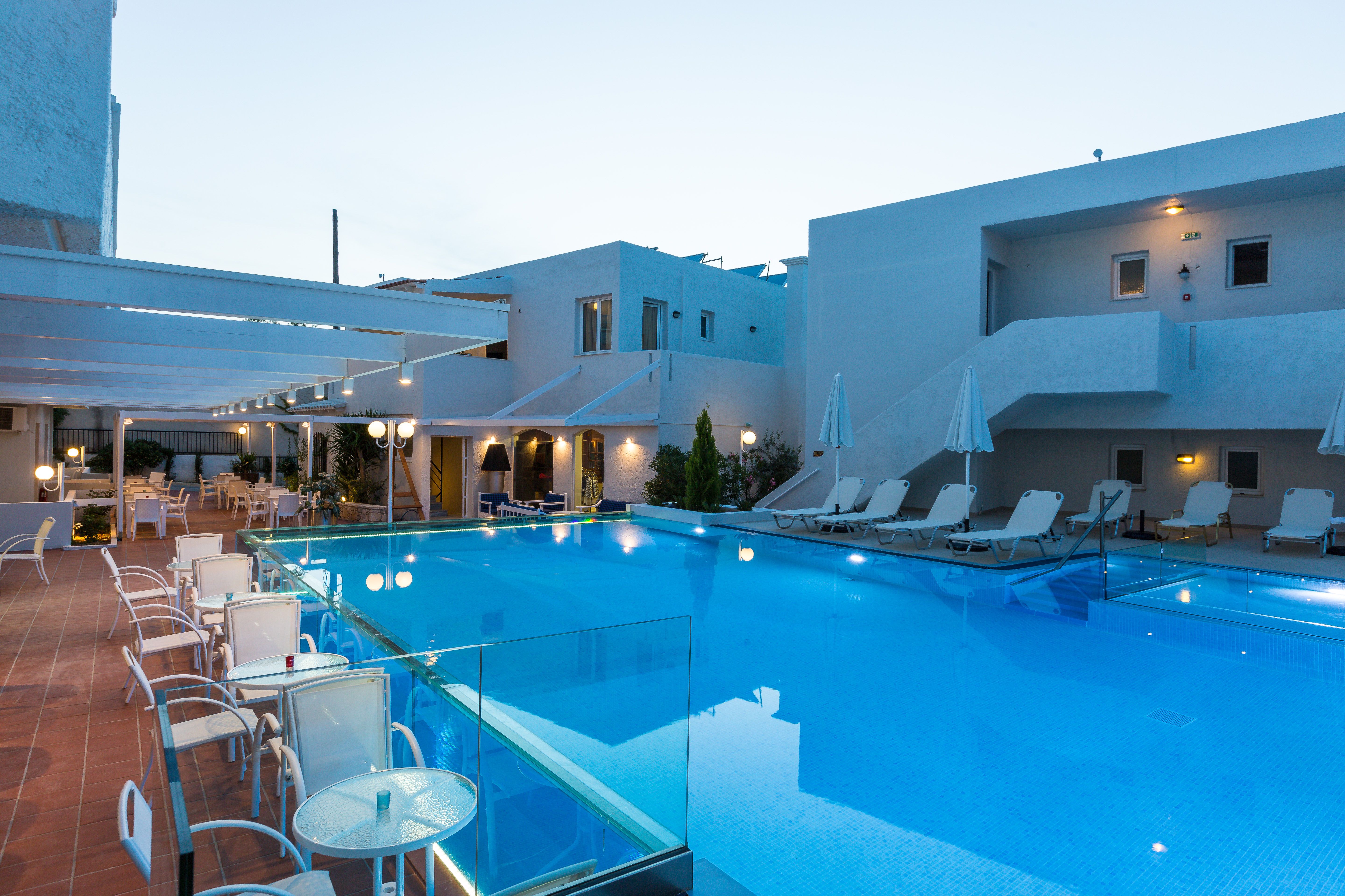 Piscina deschisă