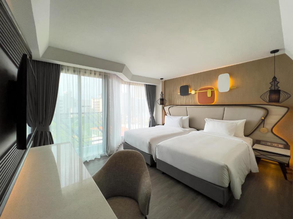 Deluxe Twin Bed Room