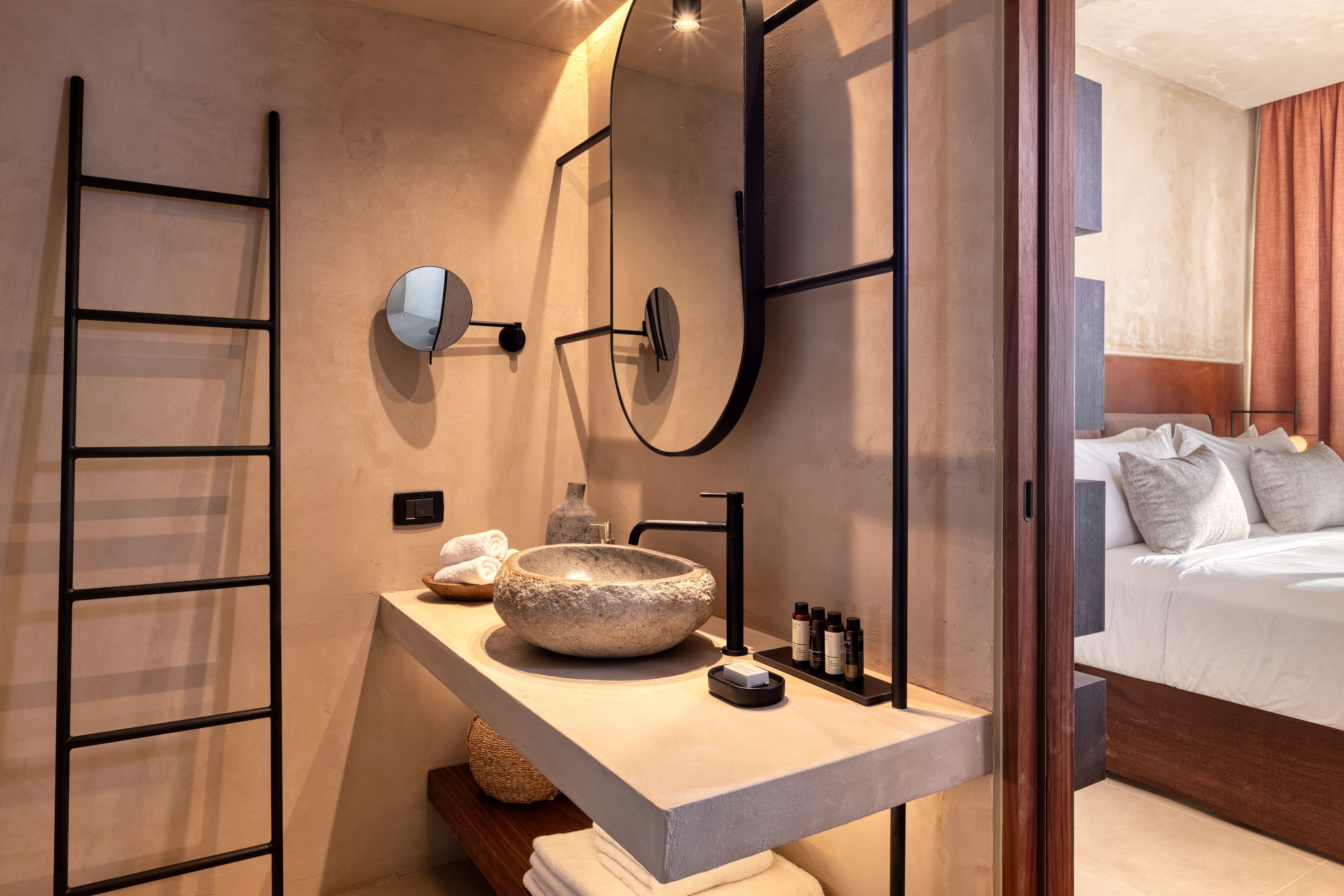 Tropical Sublime Family Suite