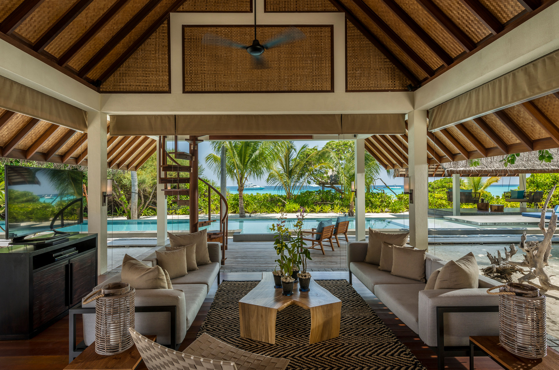 TWO-BEDROOM ROYAL BEACH VILLA
