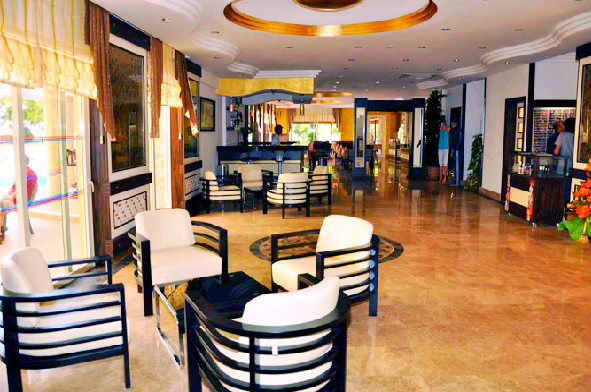 Alanya, Hotel Kleopatra Ada, interior, lobby bar.jpg