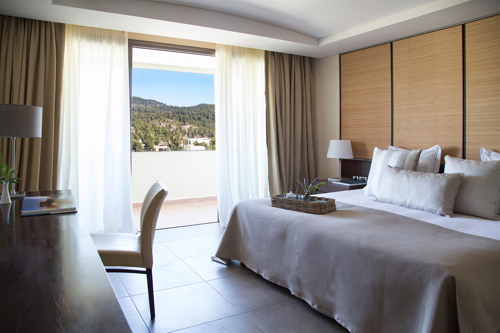 2 Bedrooms Grand Suite Golf View