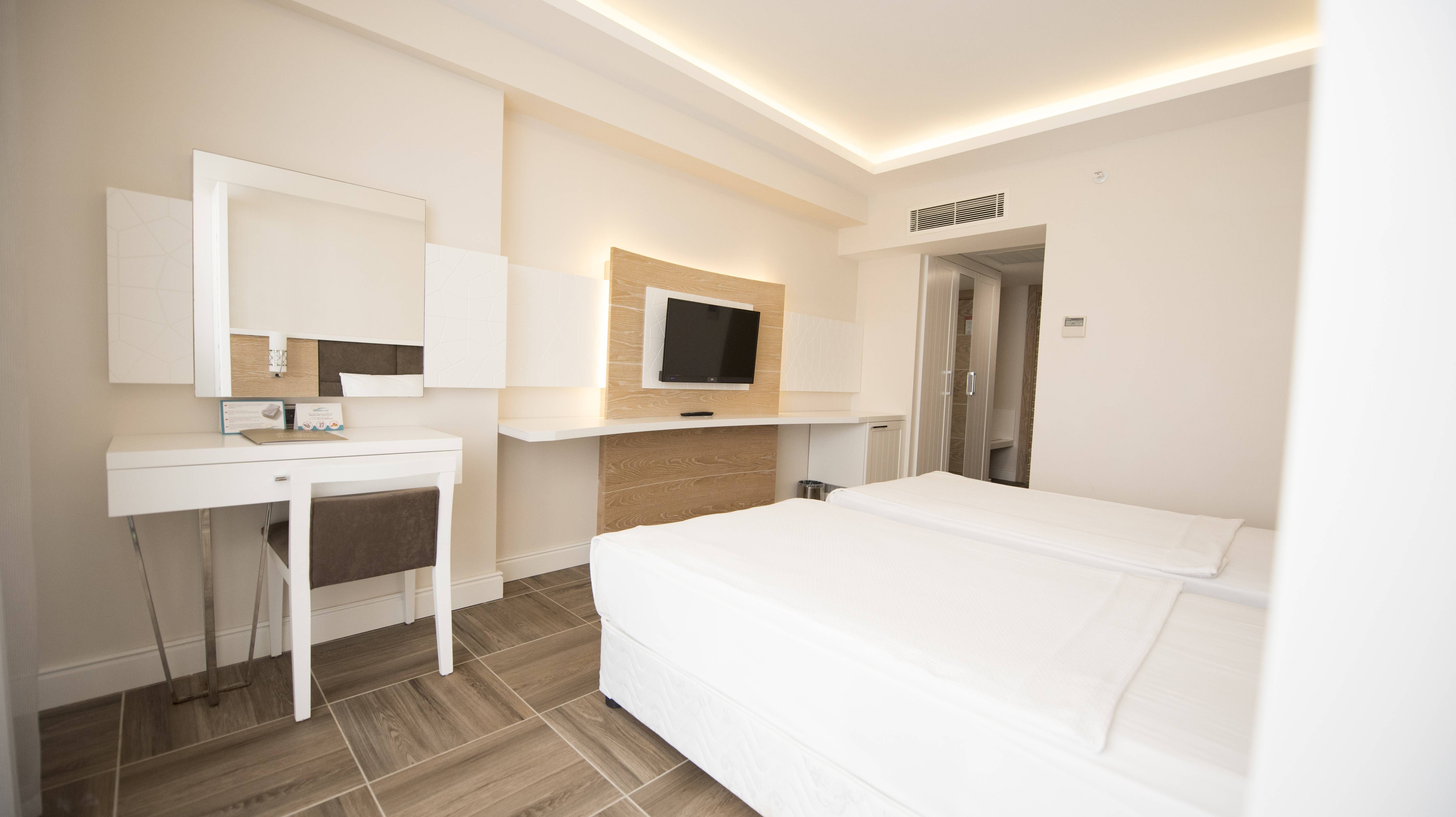 STANDARD PLUS ROOM