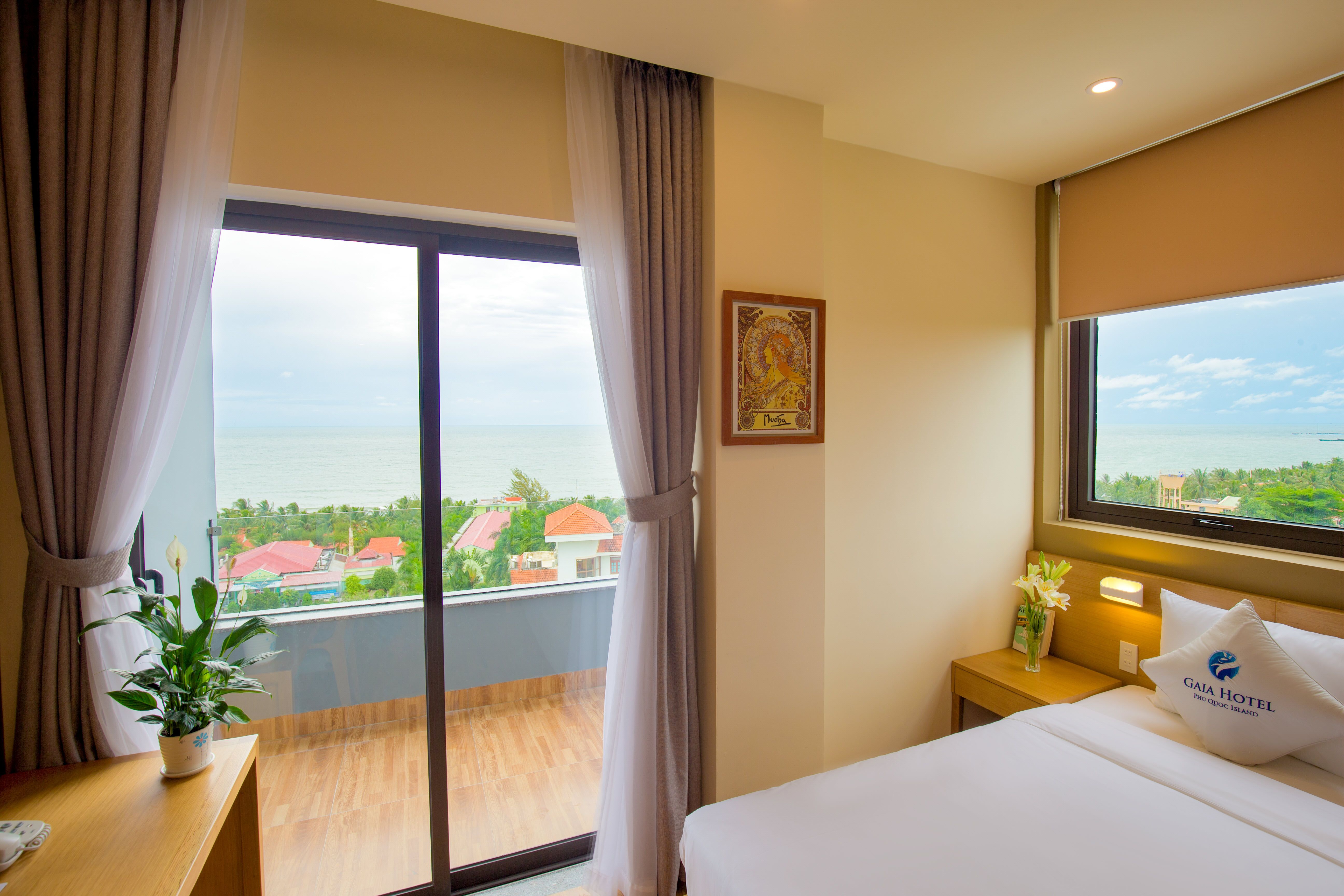 DELUXE ROOM DOUBLE WITH WINDOW (CHILD WITHOUT EXTRA BED)