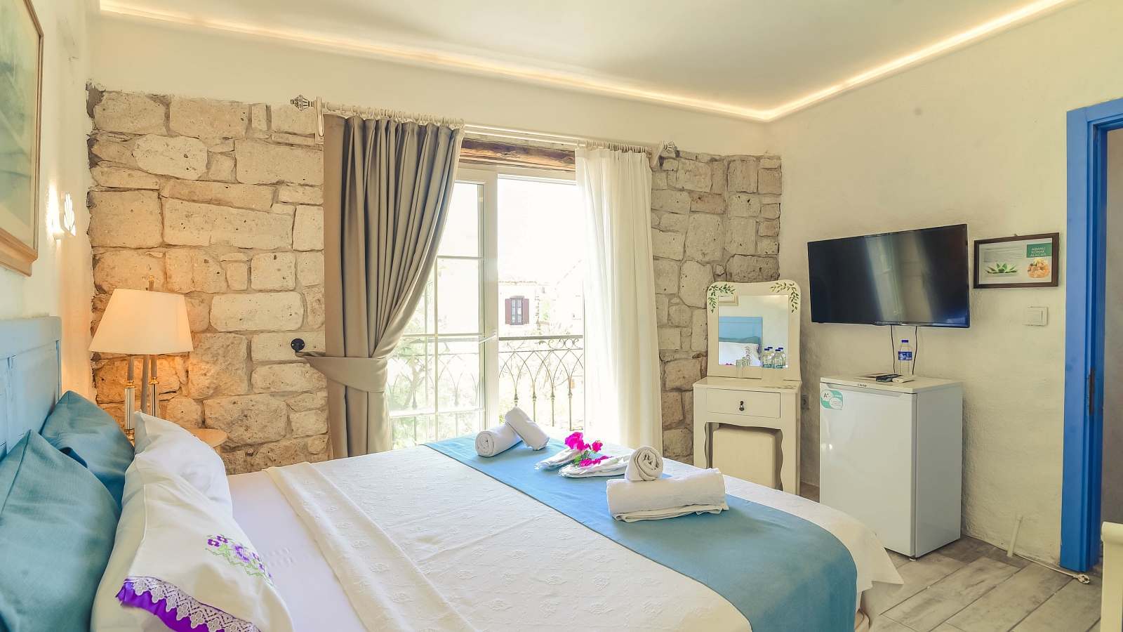 Deluxe Room, Sokak Manzaralı