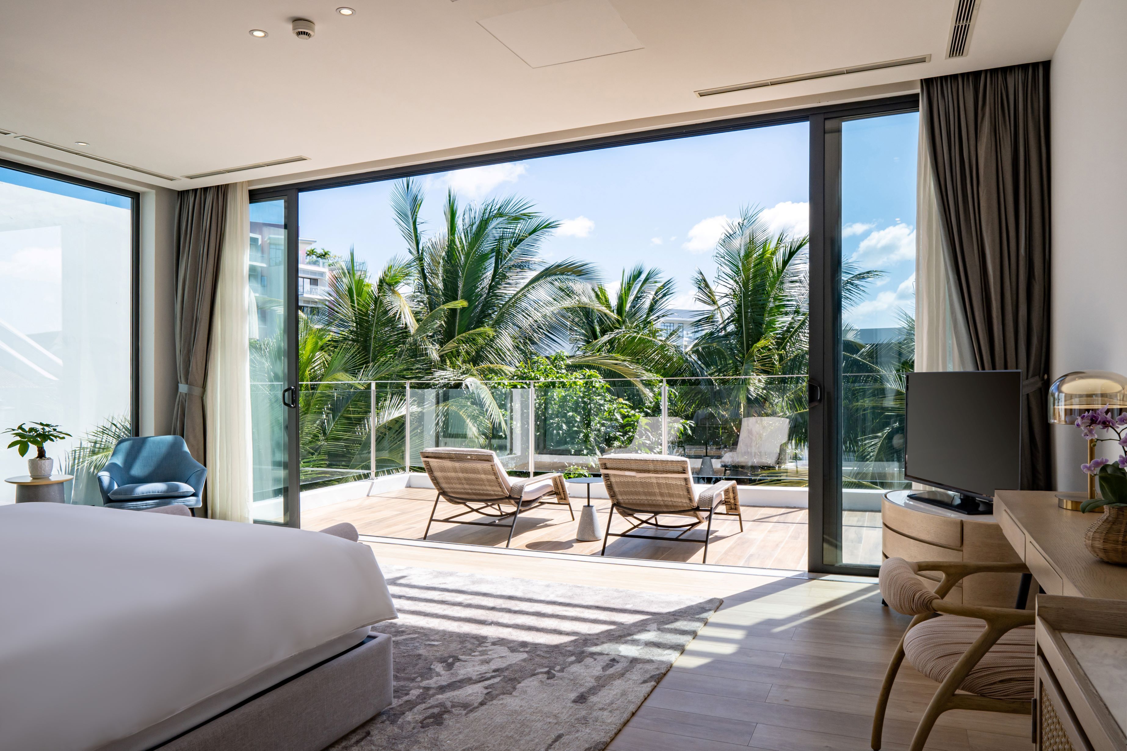 GARDEN VILLA 3 BEDROOMS WITH PRIVATE POOL