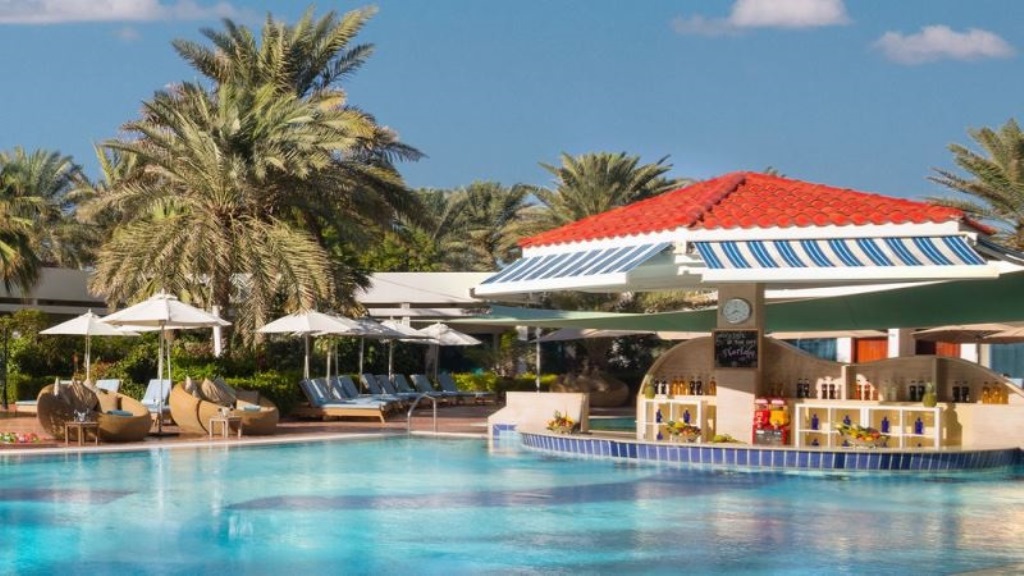 Piscina deschisă