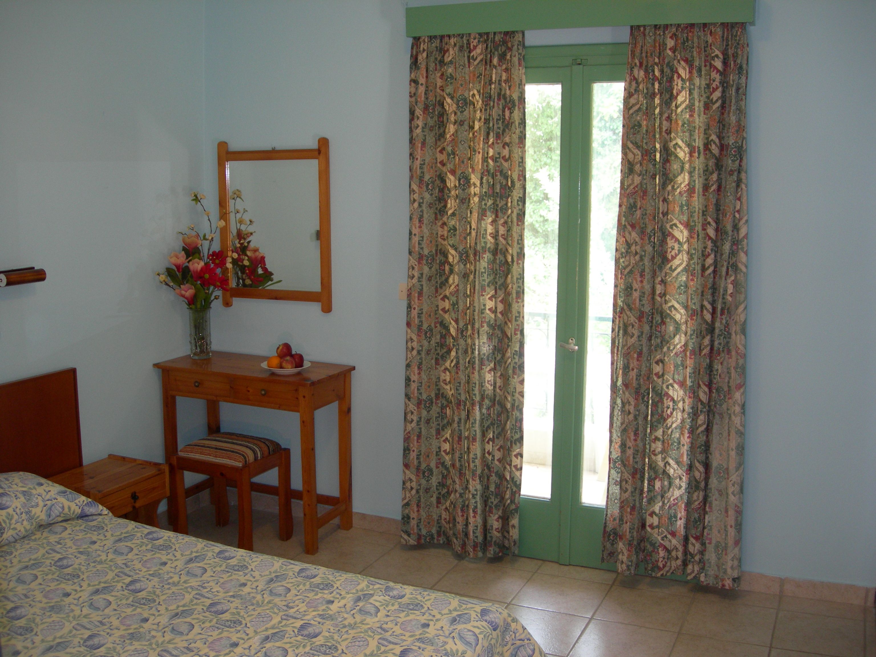 TWIN OR DOUBLE ROOM