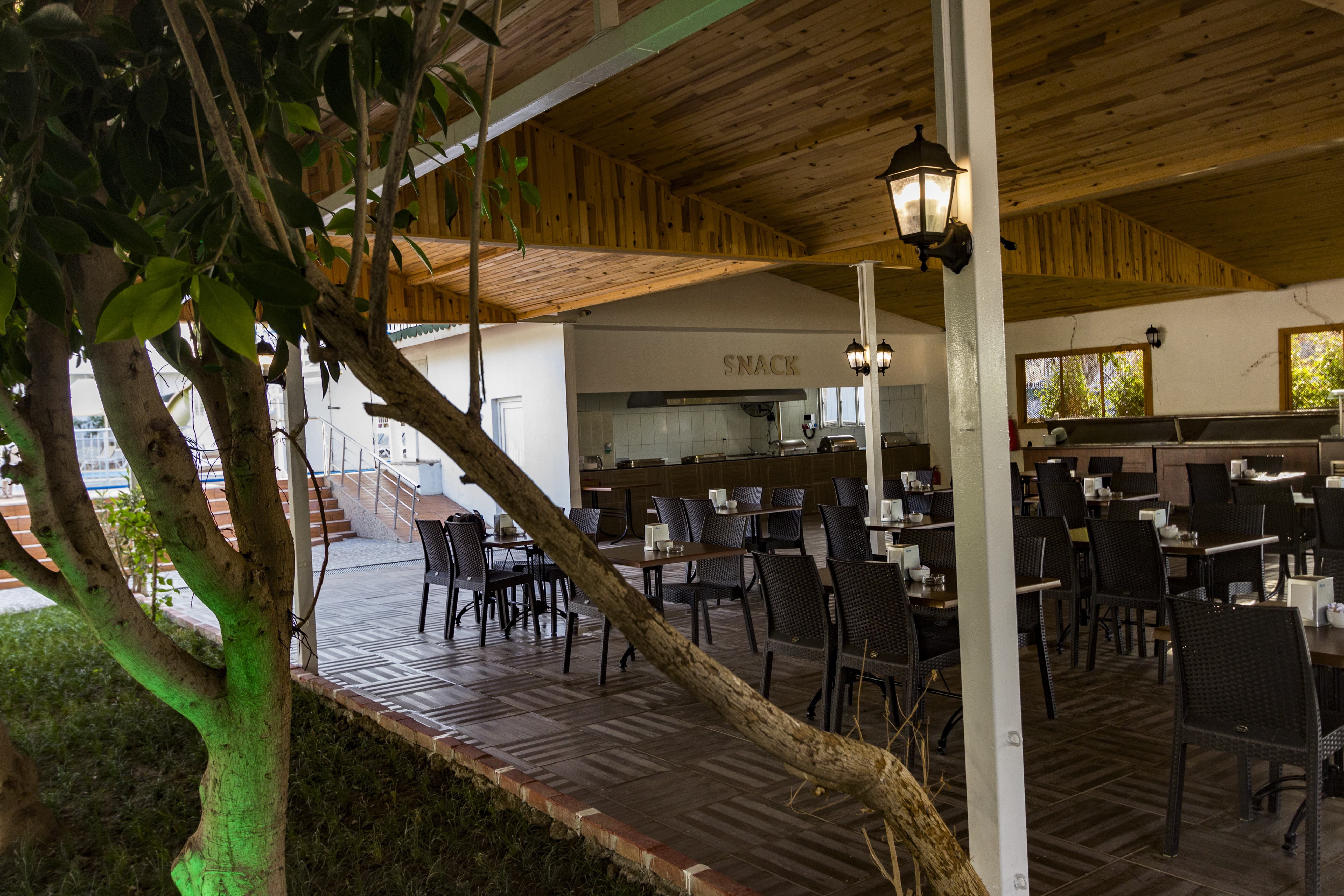 pool bar