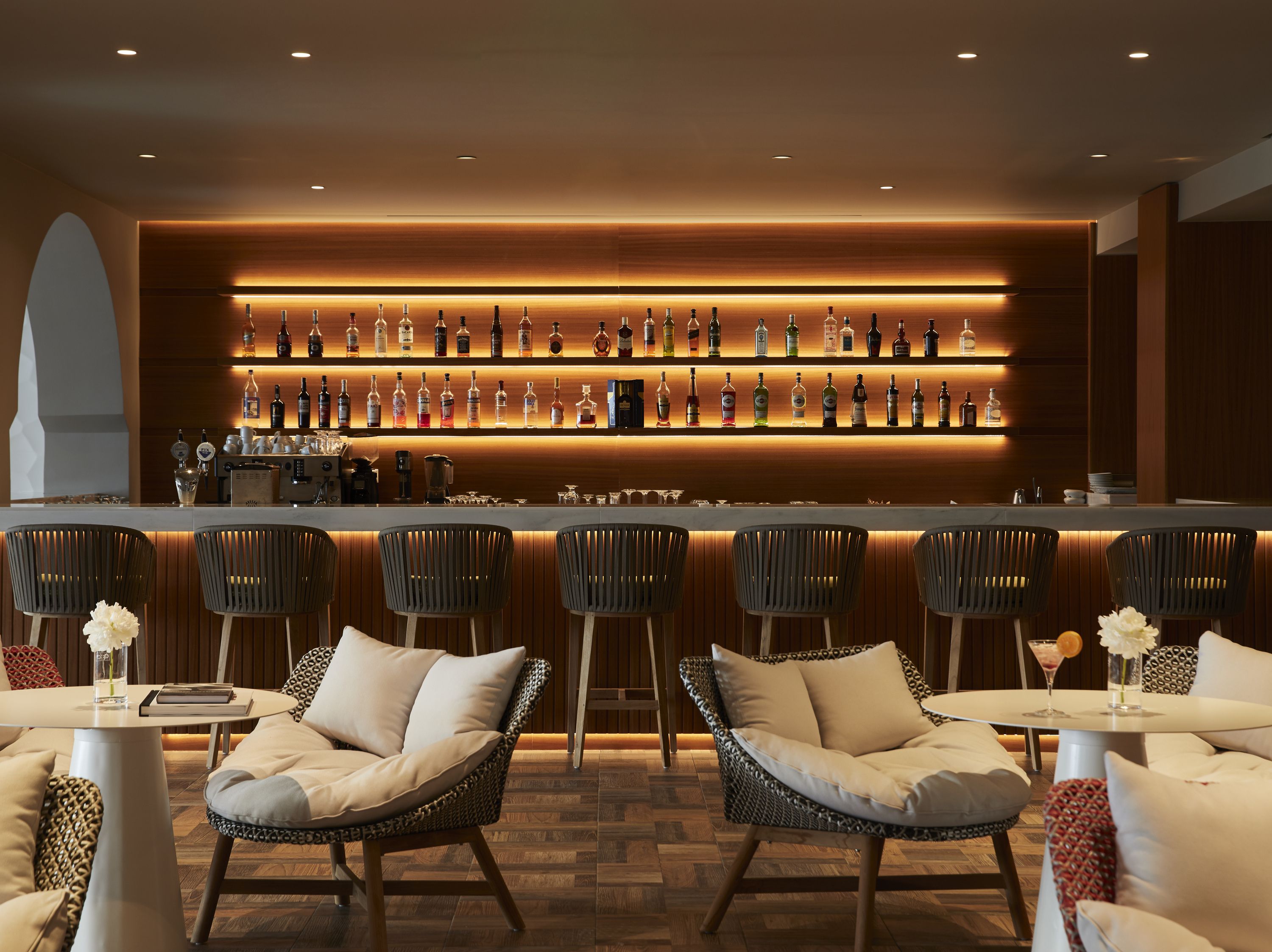 M BAR 