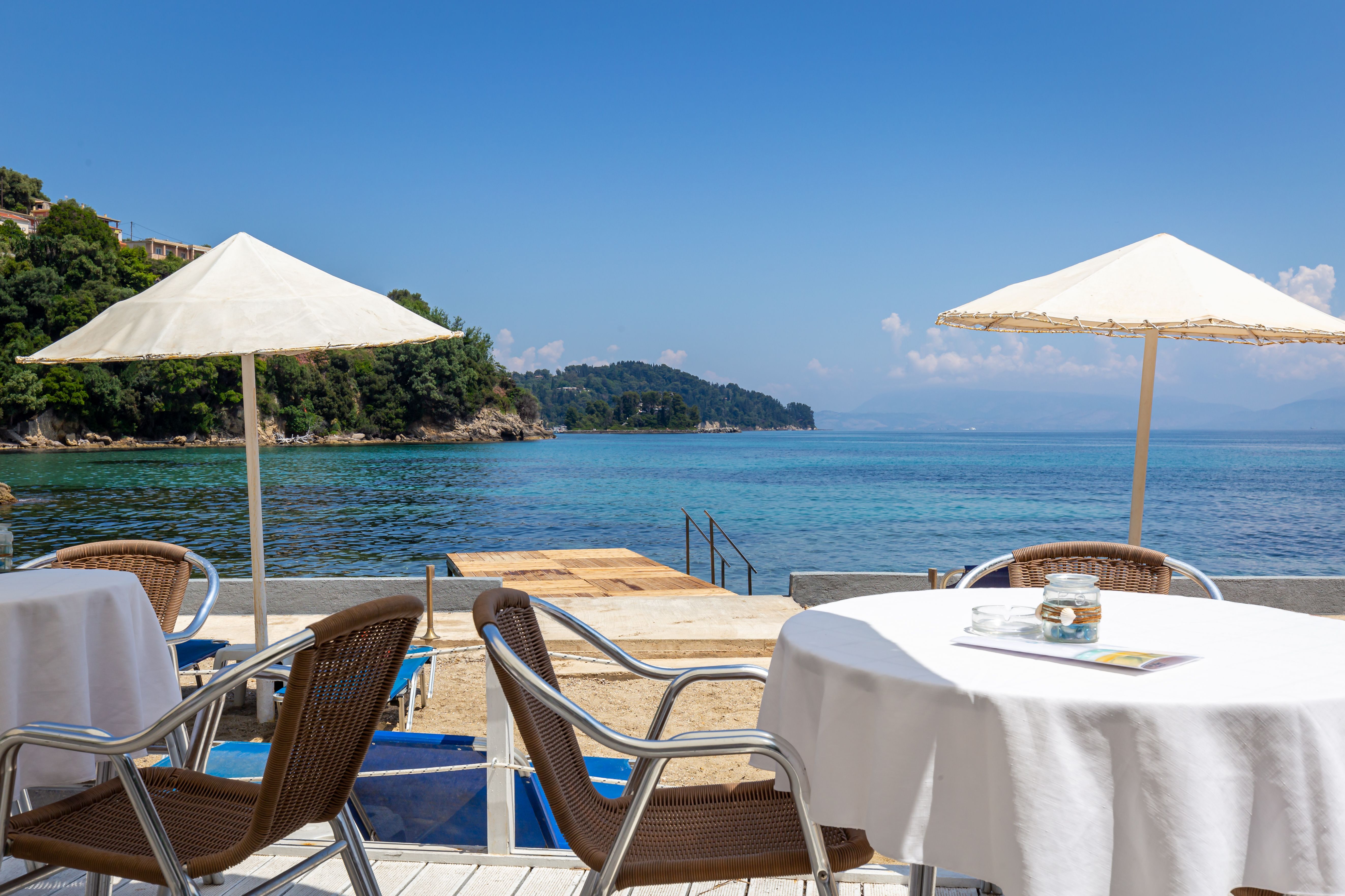 Beach bar LA MER