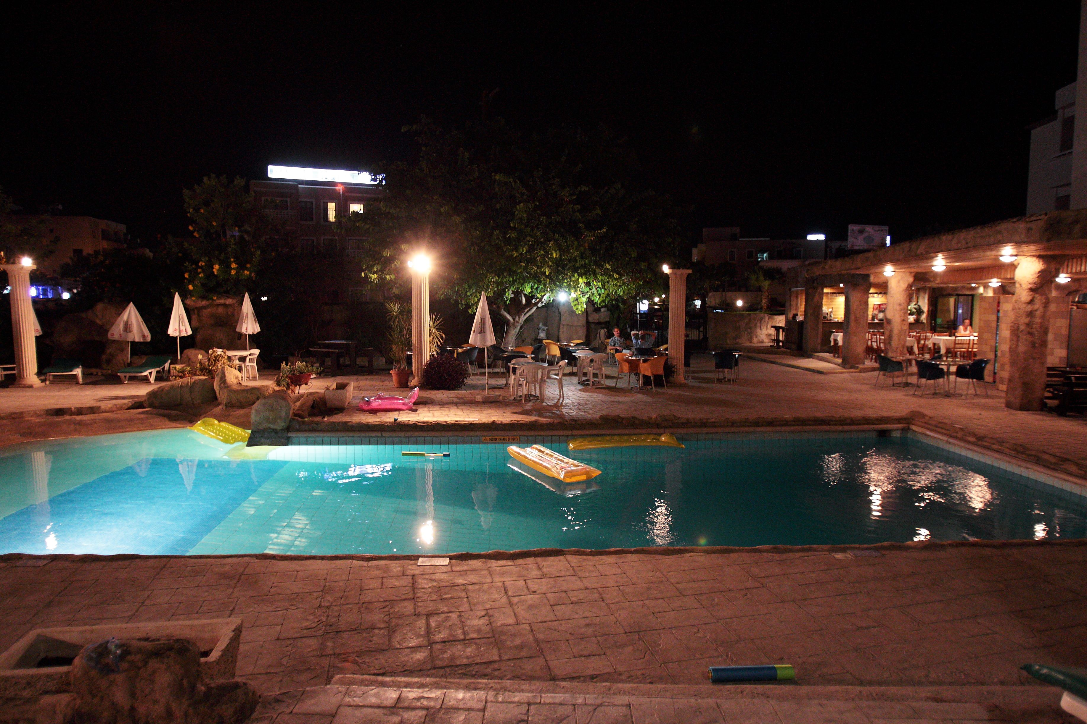 Piscina deschisă