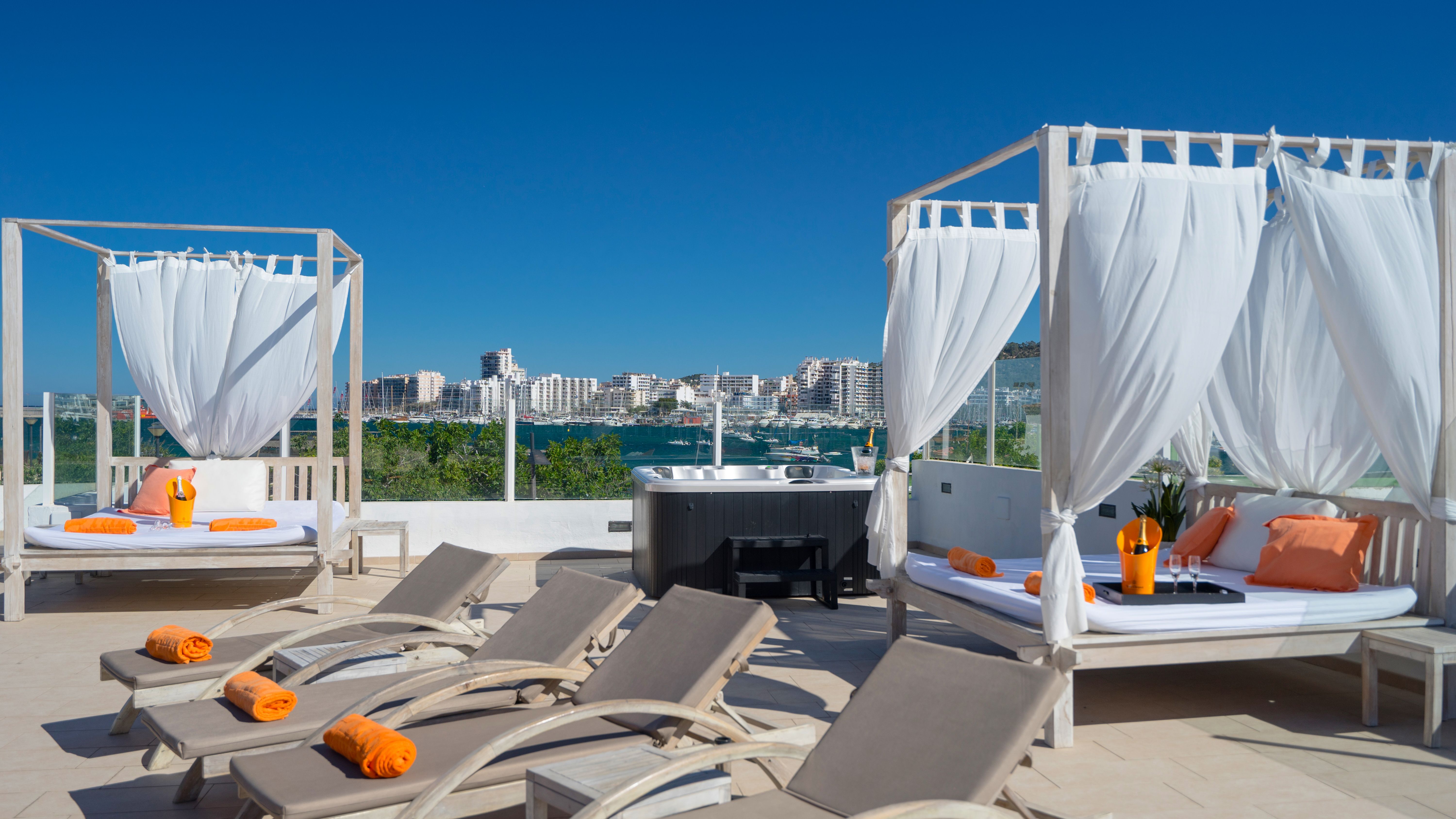 Piscina deschisă